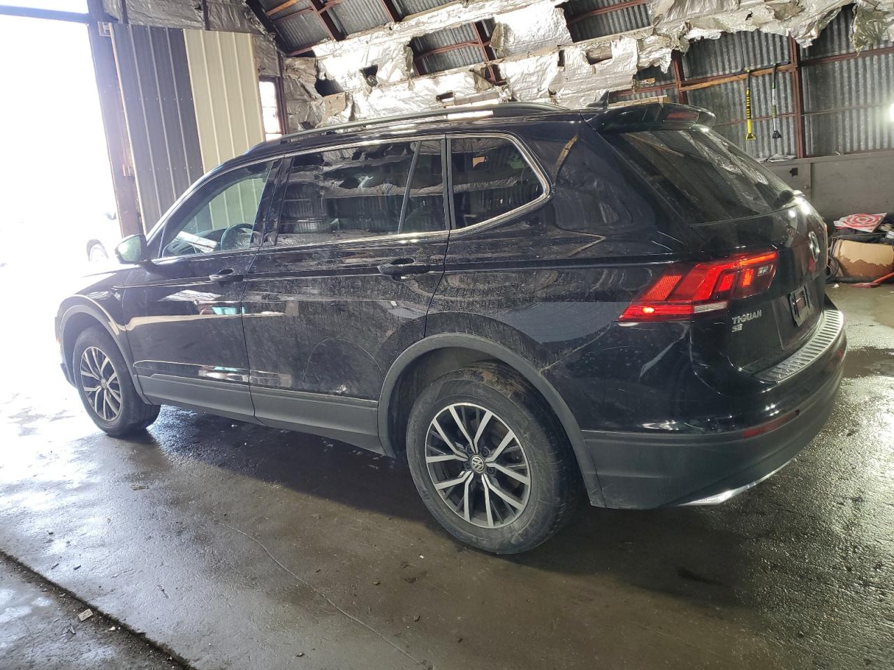 2019 Volkswagen Tiguan VIN 3VV2B7AXXKM158998 Copart auction photo, front end / side damage thumbnail 2