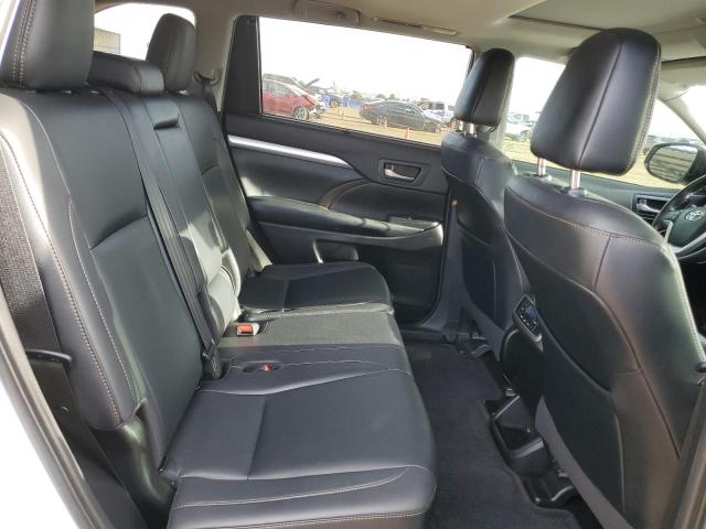 2019 Toyota Highlander VIN 5TDJZRFH3KS943706 Copart auction photo, hail damage thumbnail 11