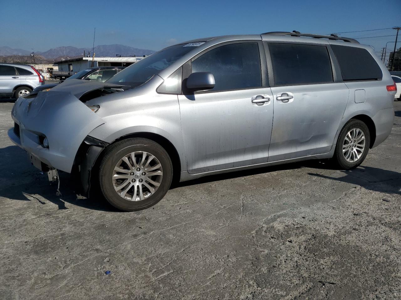 2011 Toyota Sienna VIN 5TDYK3DC8BS068064