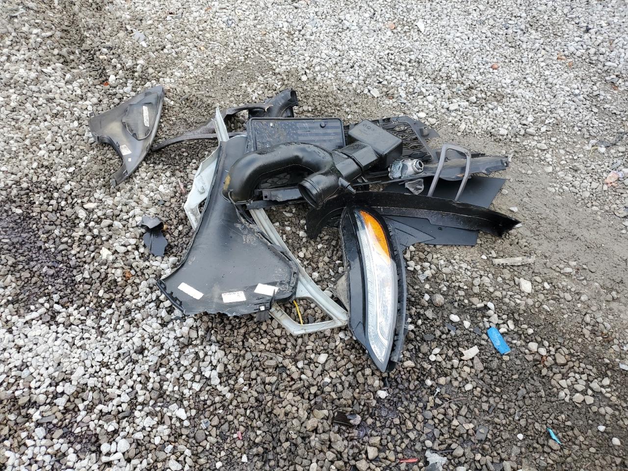 2016 Jeep Cherokee VIN 1C4PJMBS4GW241147 Copart auction photo, all over damage thumbnail 13