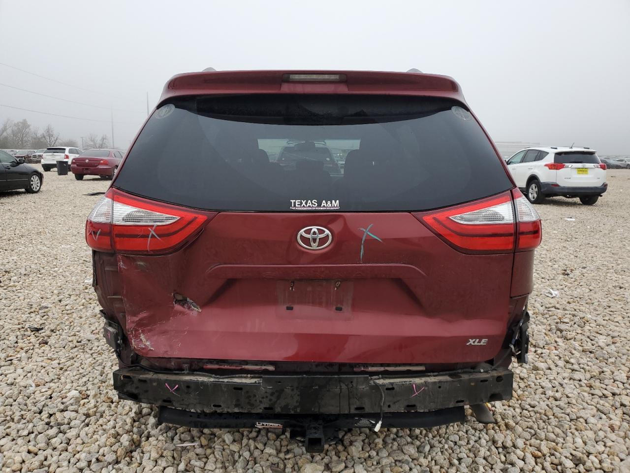 2017 Toyota Sienna VIN 5TDYZ3DC3HS890615 Copart auction photo, rear end / minor dent/scratches damage thumbnail 6