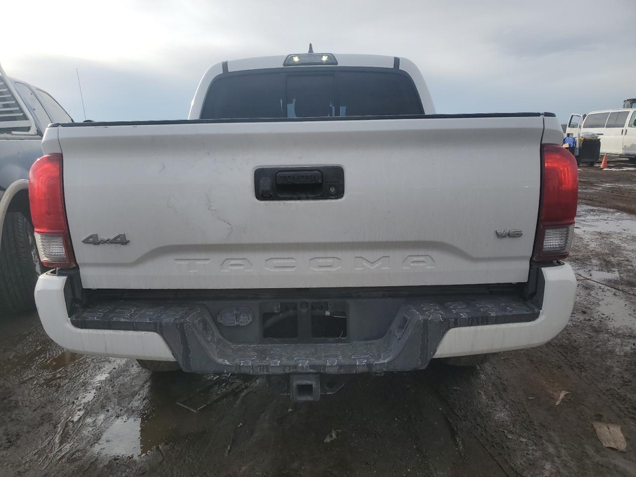 2018 Toyota Tacoma VIN 3TMCZ5AN2JM170501 Copart auction photo, front end damage thumbnail 6
