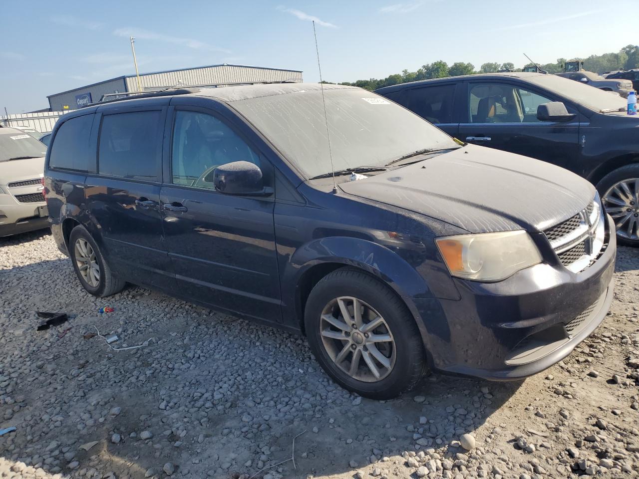 2014 Dodge Caravan VIN 2C4RDGCG5ER209289 Copart auction photo, hail damage thumbnail 4