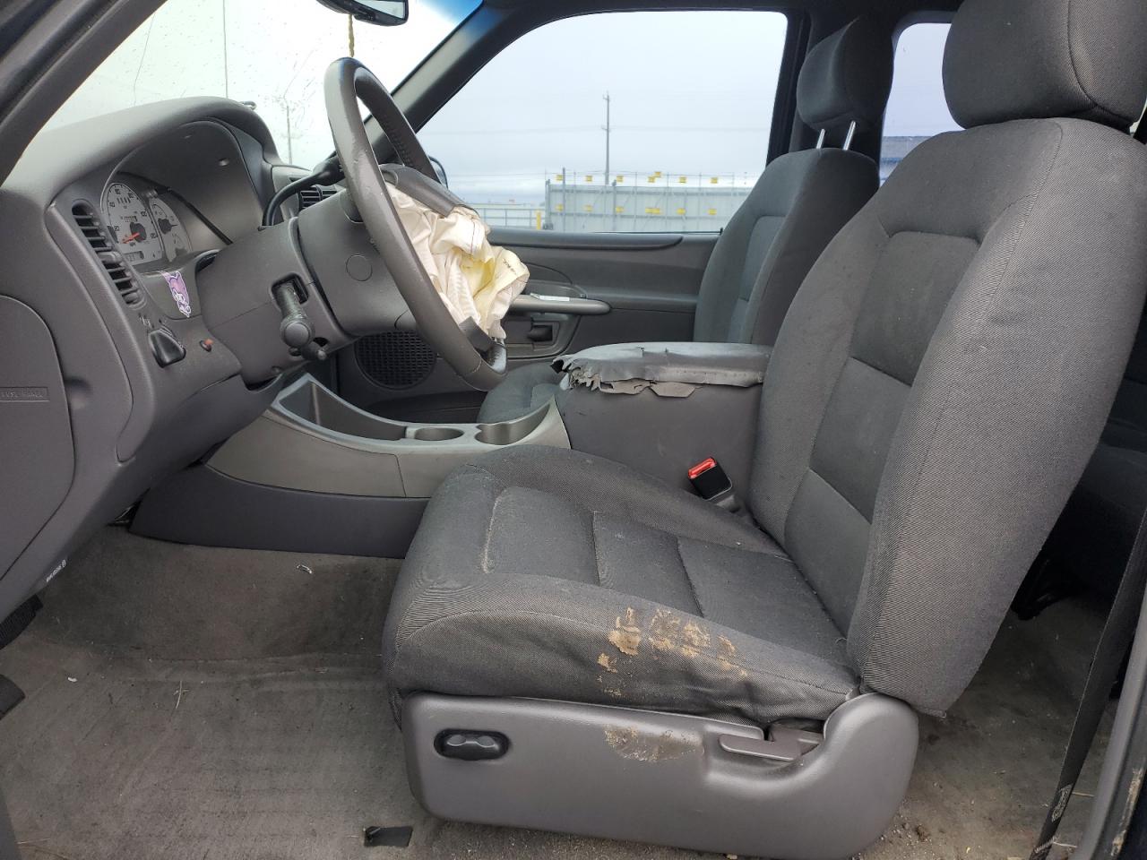 2002 Ford Explorer VIN 1FMYU60EX2UD36977 Copart auction photo, all over damage thumbnail 7