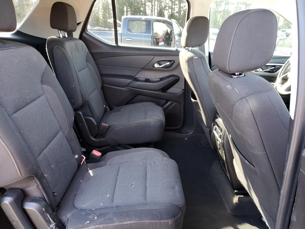 2019 Chevrolet Traverse VIN 1GNEVGKW0KJ308565 Copart auction photo, front end / minor dent/scratches damage thumbnail 11