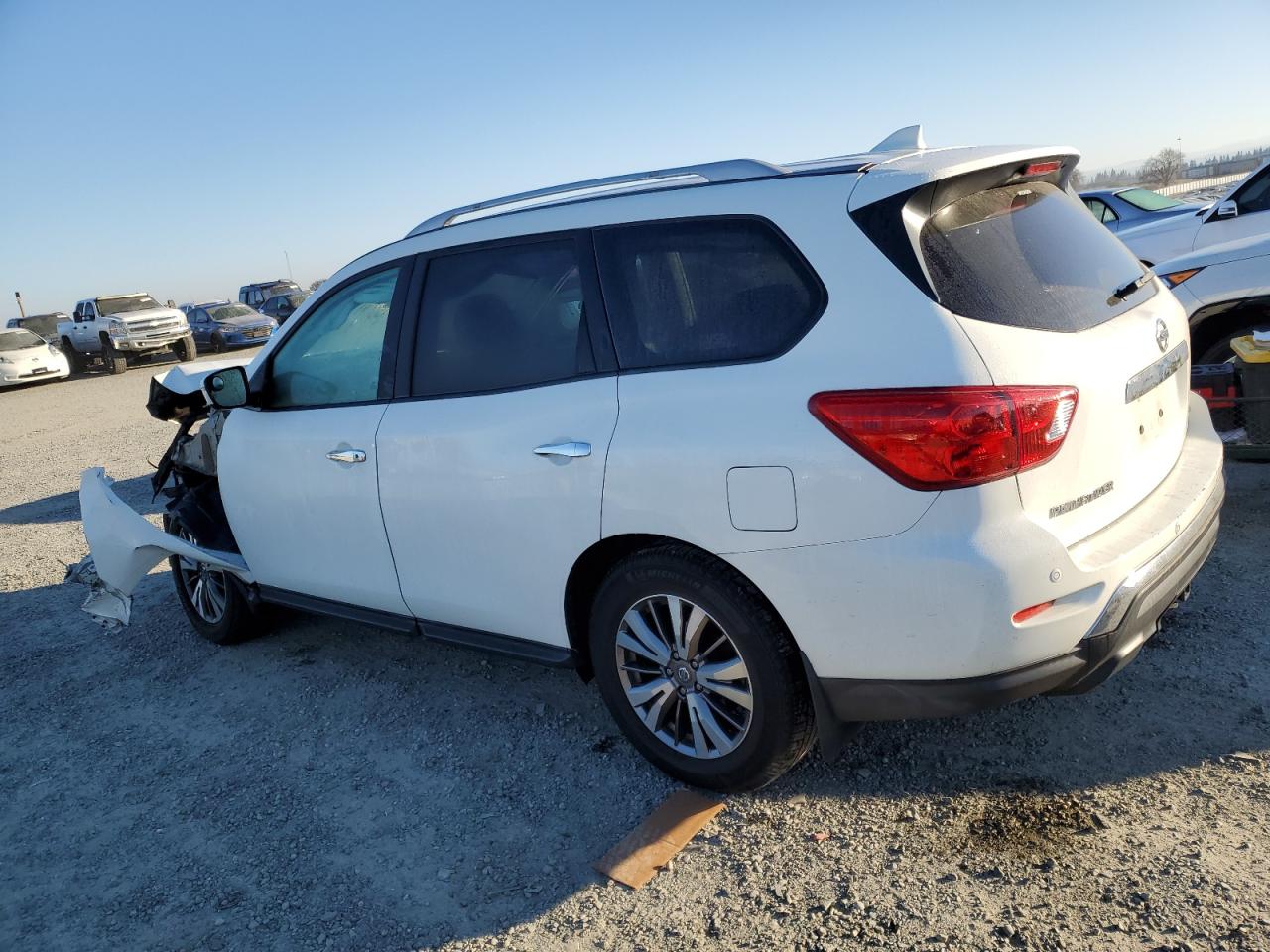 2019 Nissan Pathfinder VIN 5N1DR2MM8KC642060 Copart auction photo, front end / side damage thumbnail 2