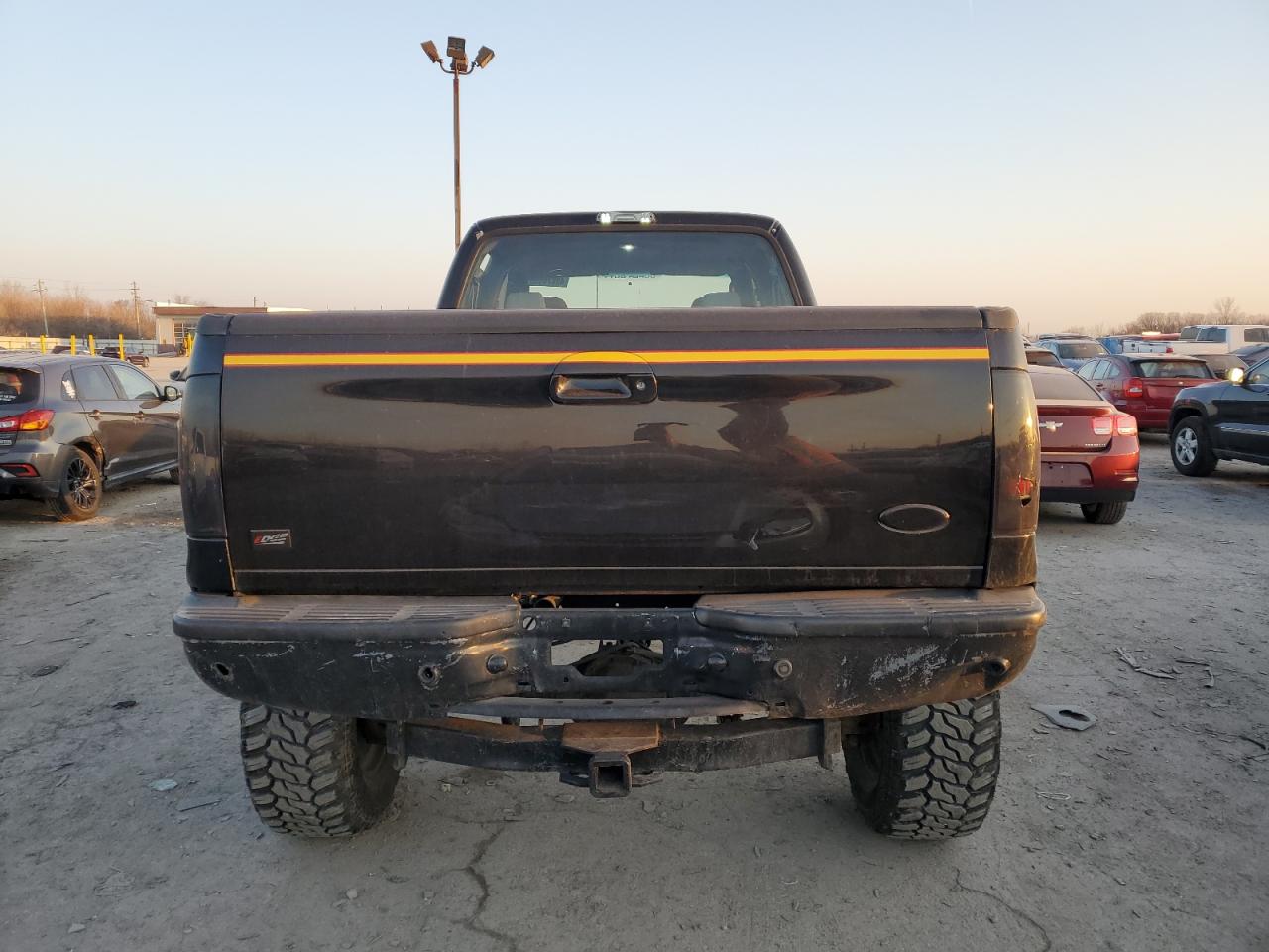 2005 Ford F350 VIN 1FTWW31P65ED22156 Copart auction photo, mechanical / minor dent/scratches damage thumbnail 6