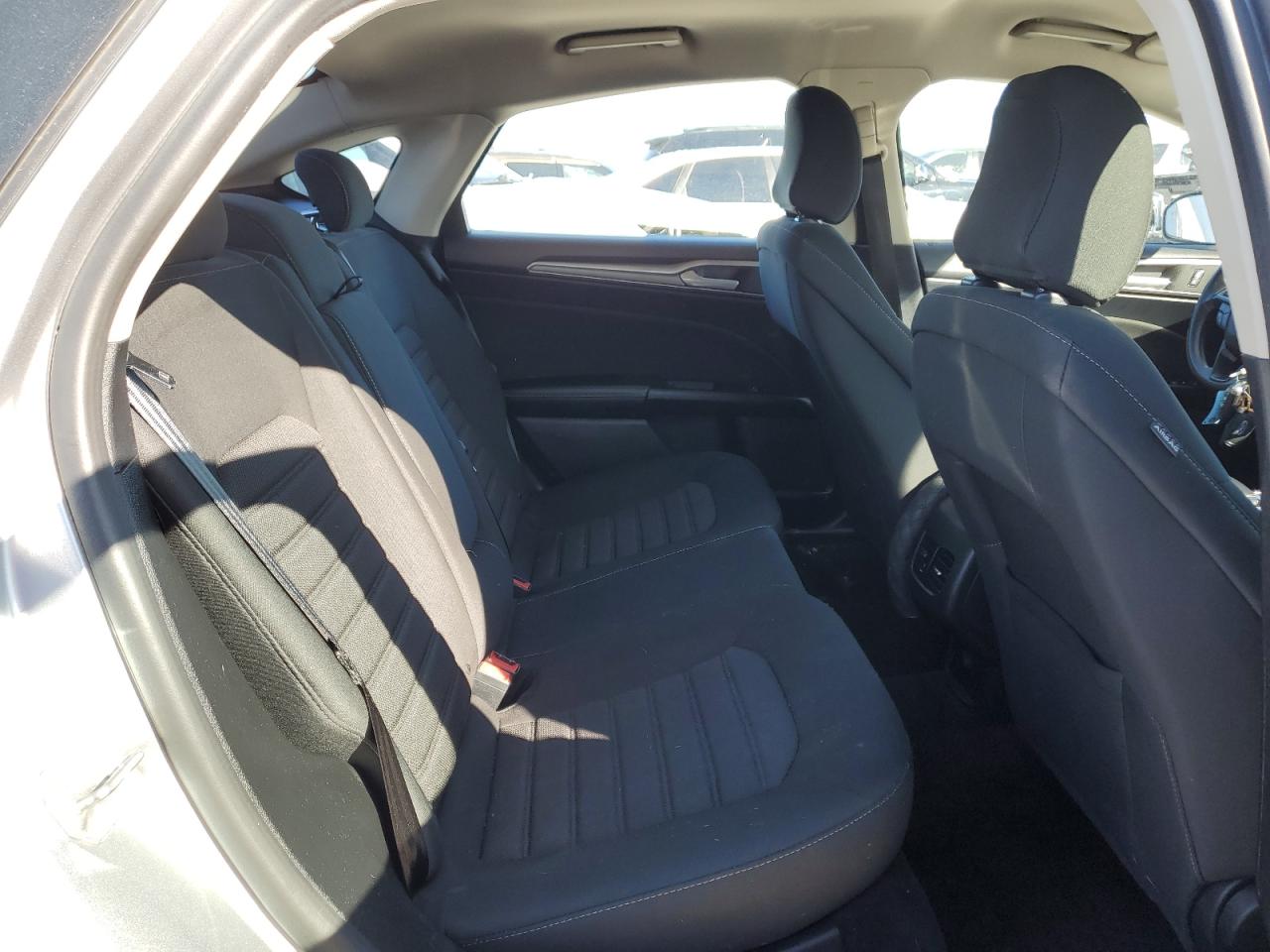 2020 Ford Fusion VIN 3FA6P0HD6LR163615 Copart auction photo, rear end / minor dent/scratches damage thumbnail 10