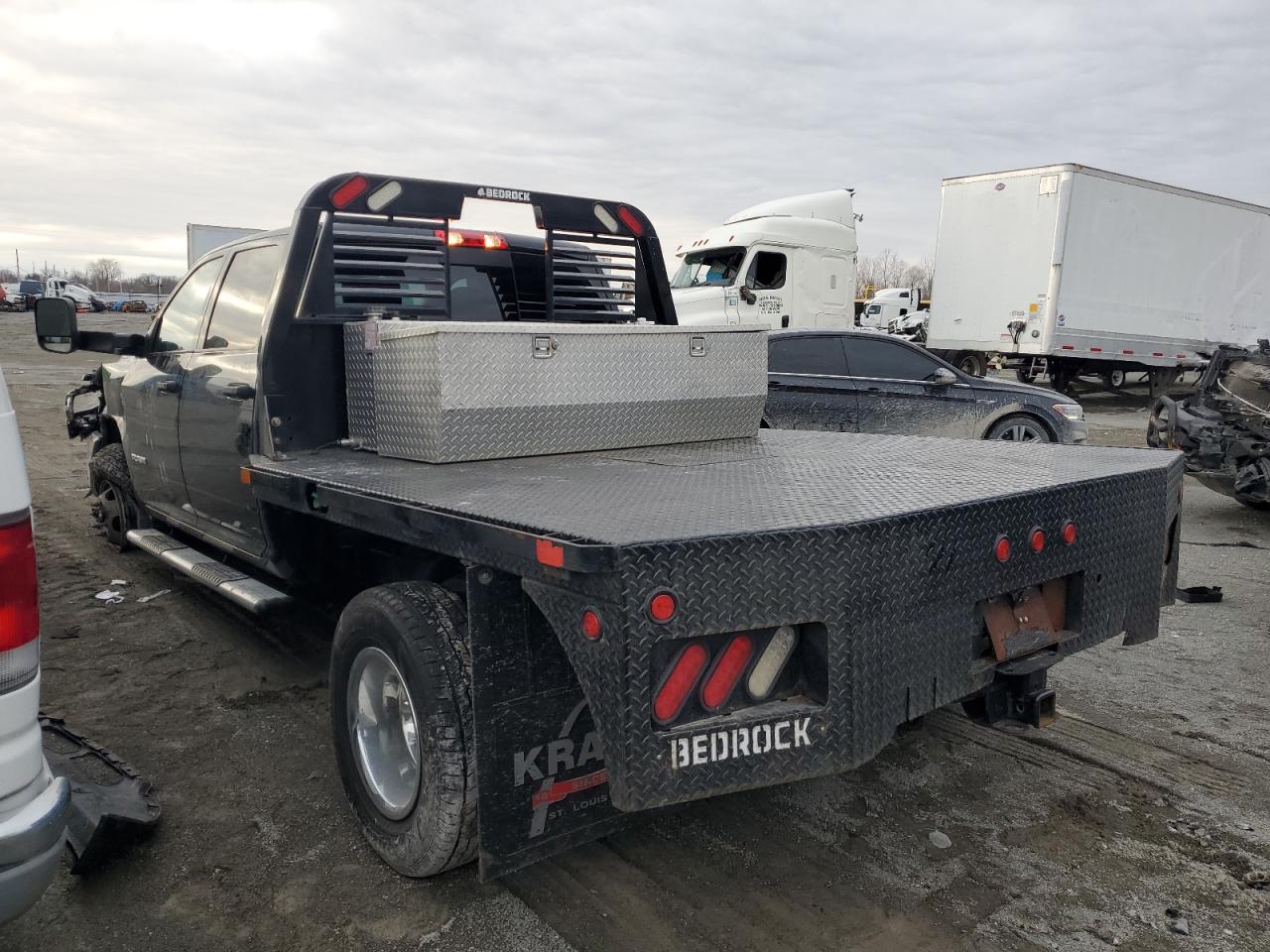 2020 RAM 3500 VIN 3C63RRGL8LG215835 Copart auction photo, front end / undercarriage damage thumbnail 2