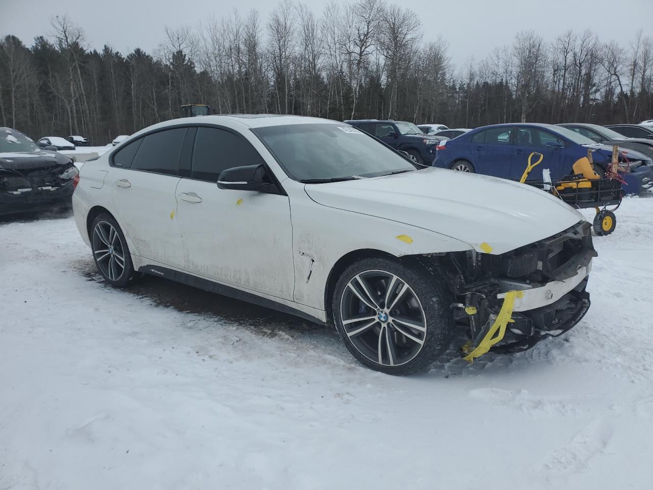2017 BMW 4er VIN WBA4E5C52HG188916 Copart auction photo, front end / side damage thumbnail 4