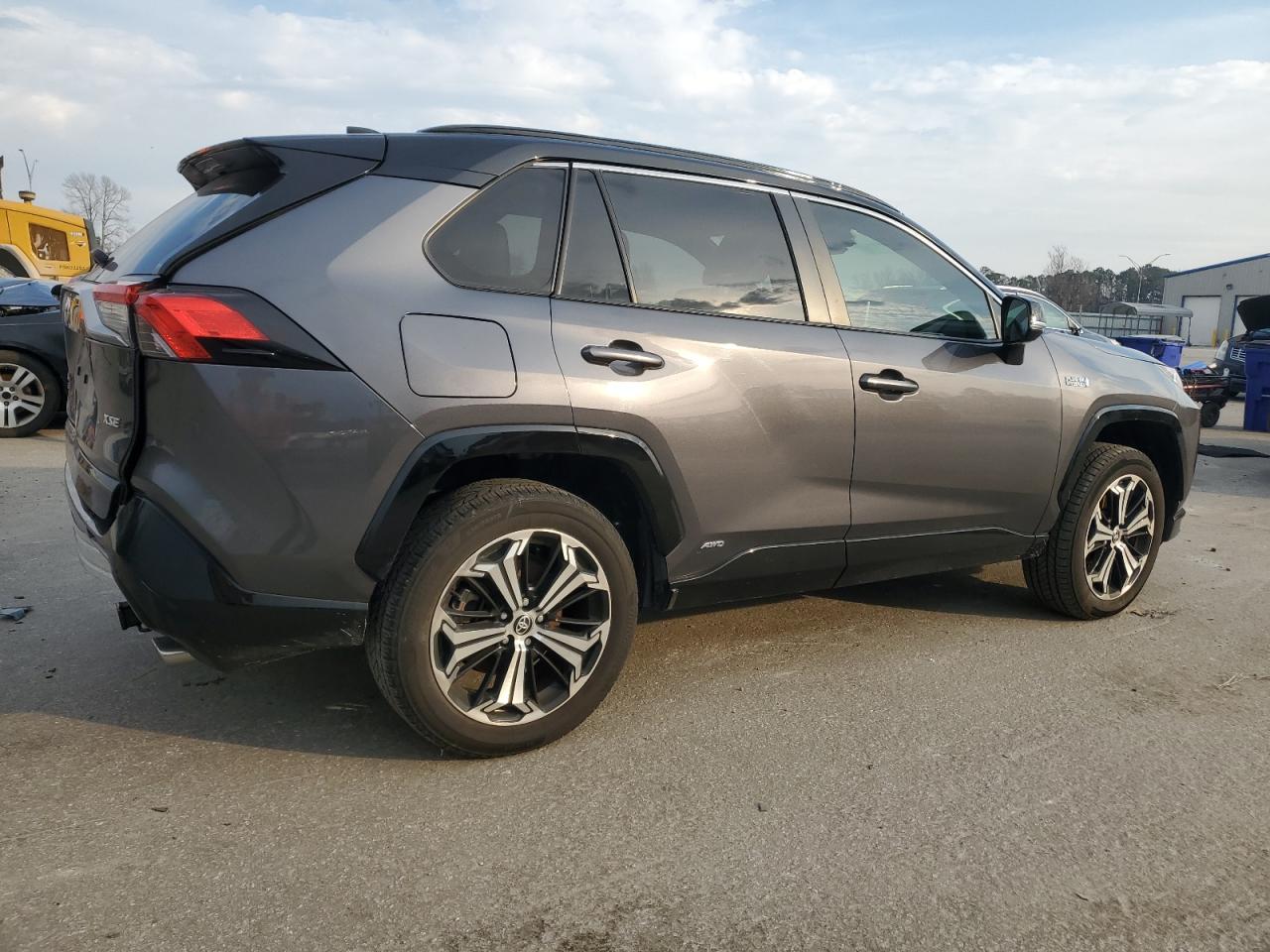 2021 Toyota RAV 4 VIN JTMEB3FVXMD023420 Copart auction photo, rear end damage thumbnail 3