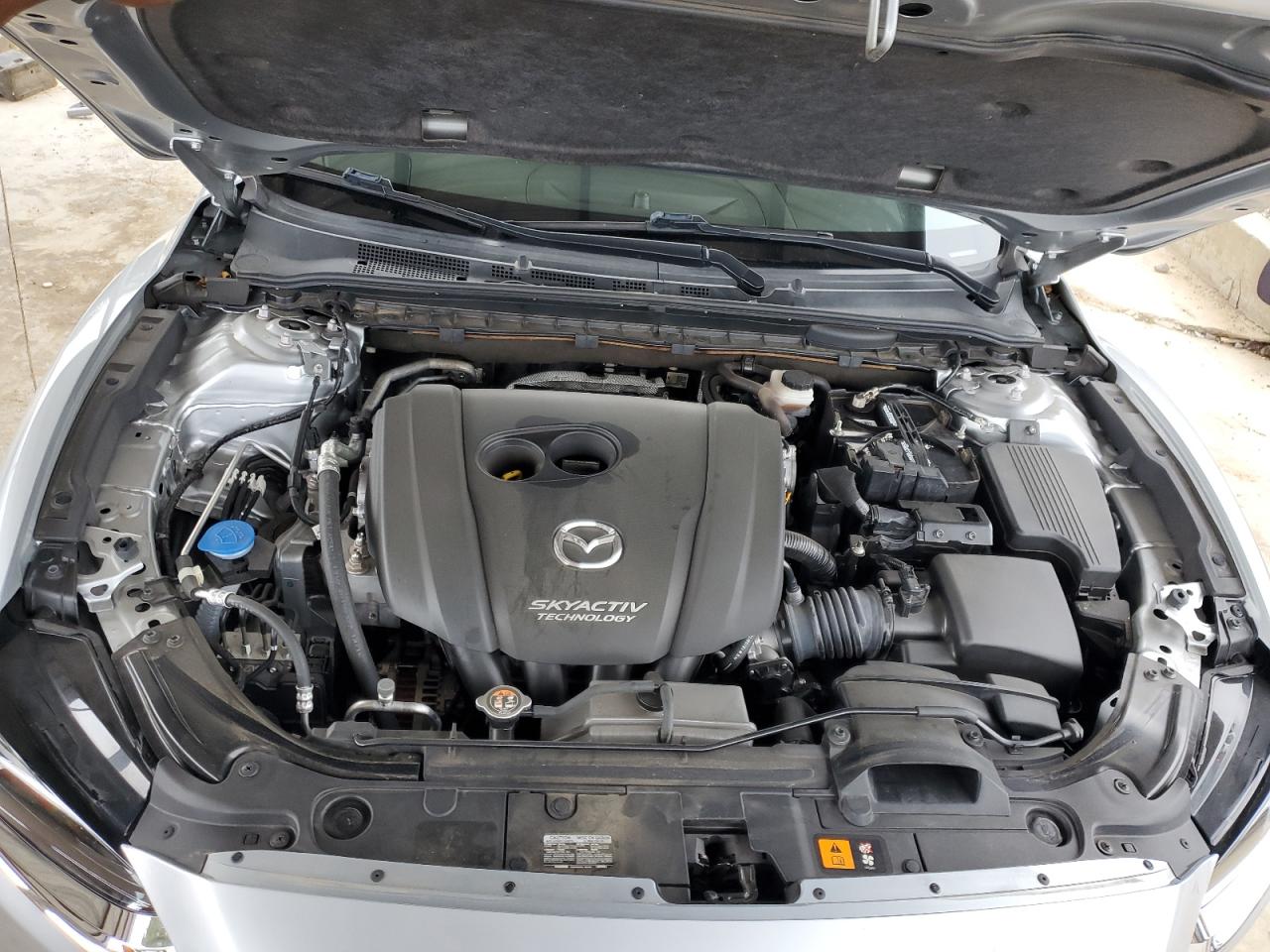 2018 Mazda 6 VIN JM1GL1VM7J1322749 Copart auction photo, rear end damage thumbnail 11