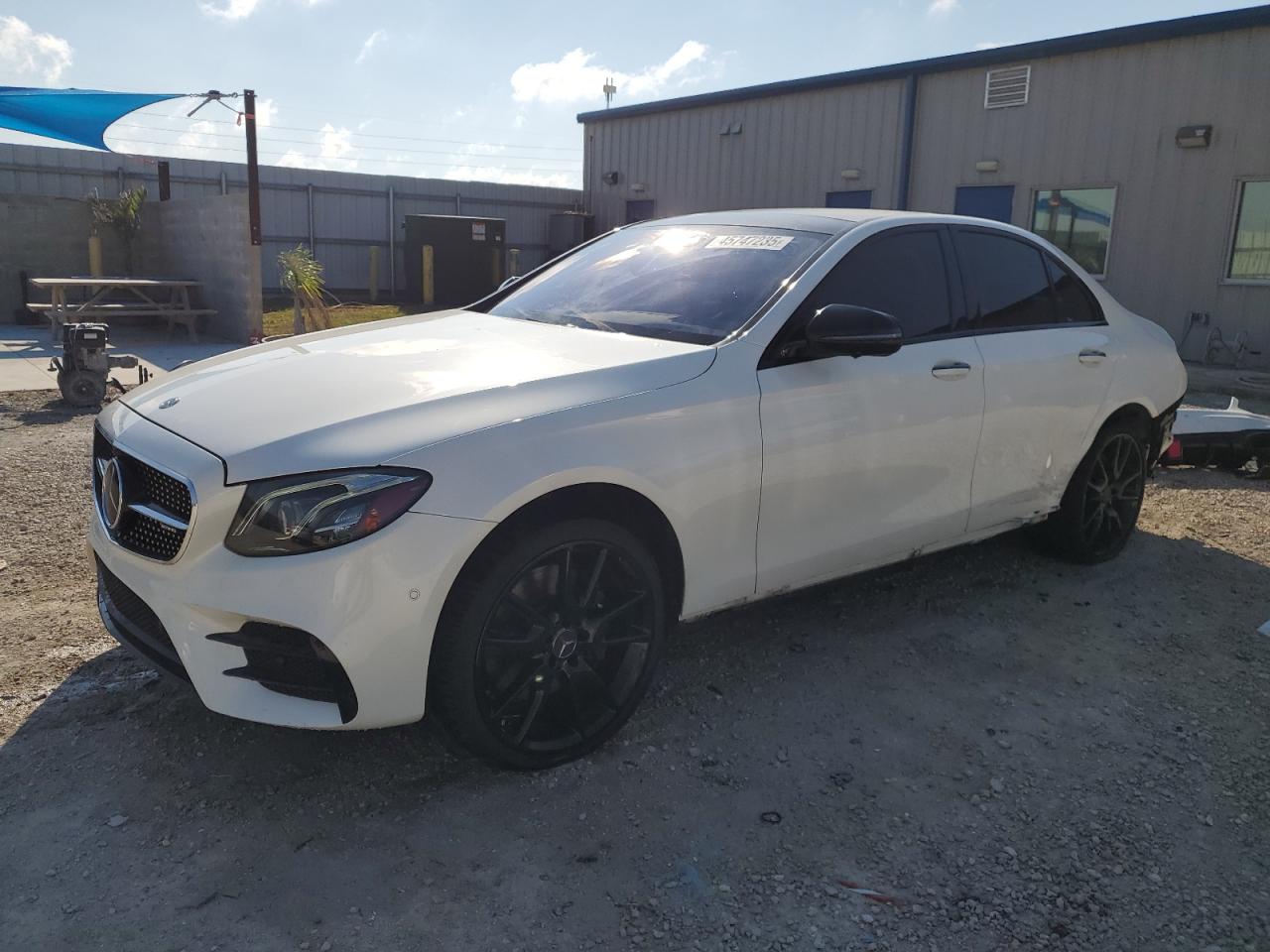 2018 Mercedes-Benz E-klasse VIN WDDZF6EB8JA486688