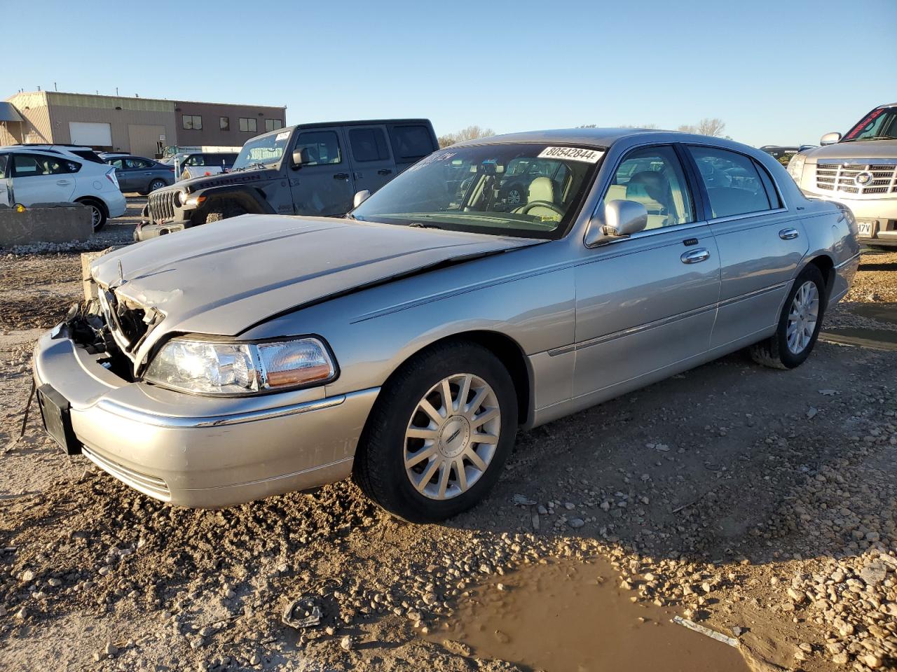 2007 Lincoln Town Car VIN 1LNHM81V87Y607240