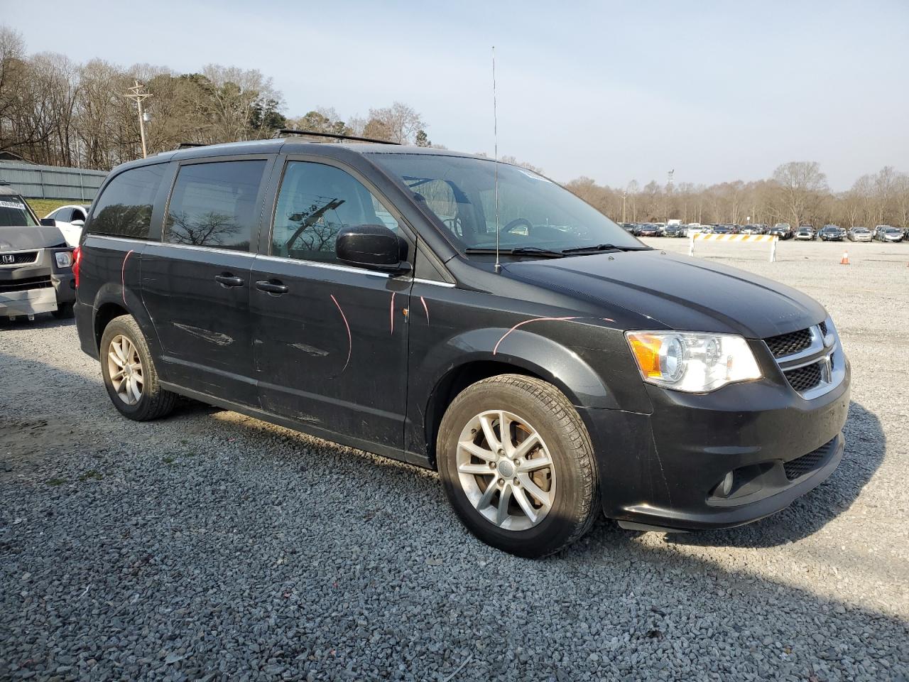 2019 Dodge Caravan VIN 2C4RDGCG7KR790046 Copart auction photo, vandalism damage thumbnail 4
