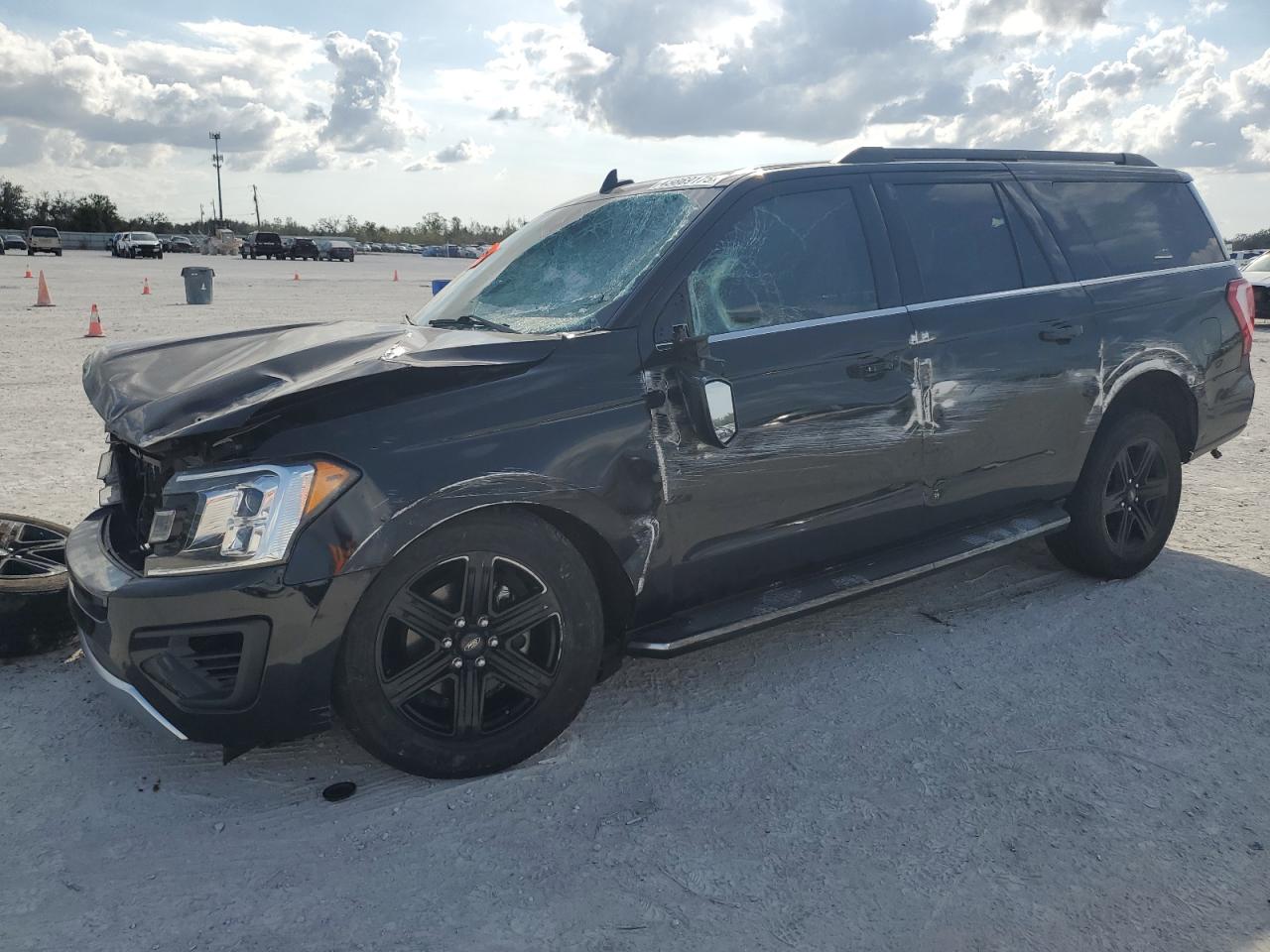 2021 Ford Expedition VIN 1FMJK1HT1MEA47707
