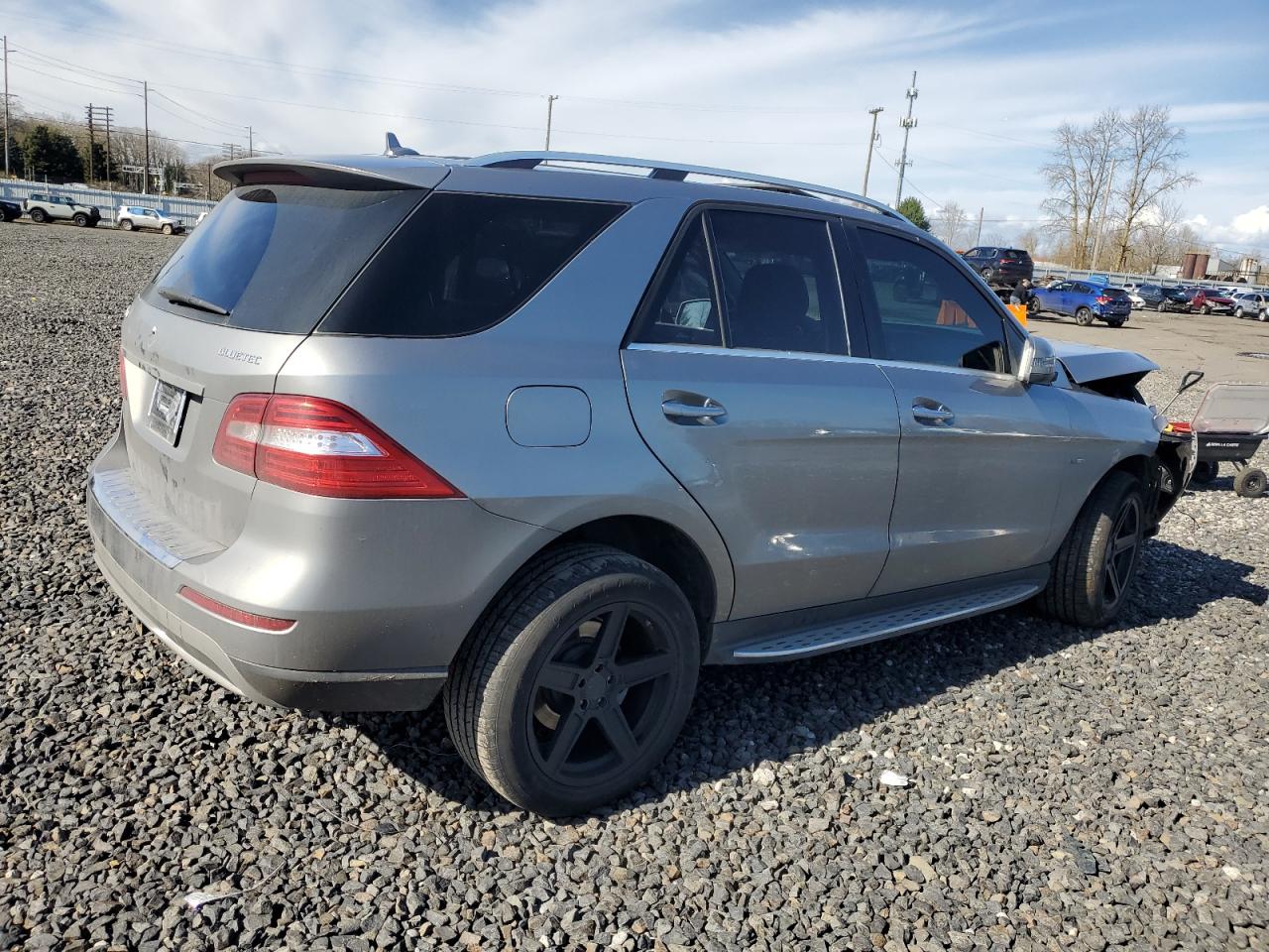 2012 Mercedes-Benz M-klasse VIN 4JGDA2EB7CA088687 Copart auction photo, front end damage thumbnail 3