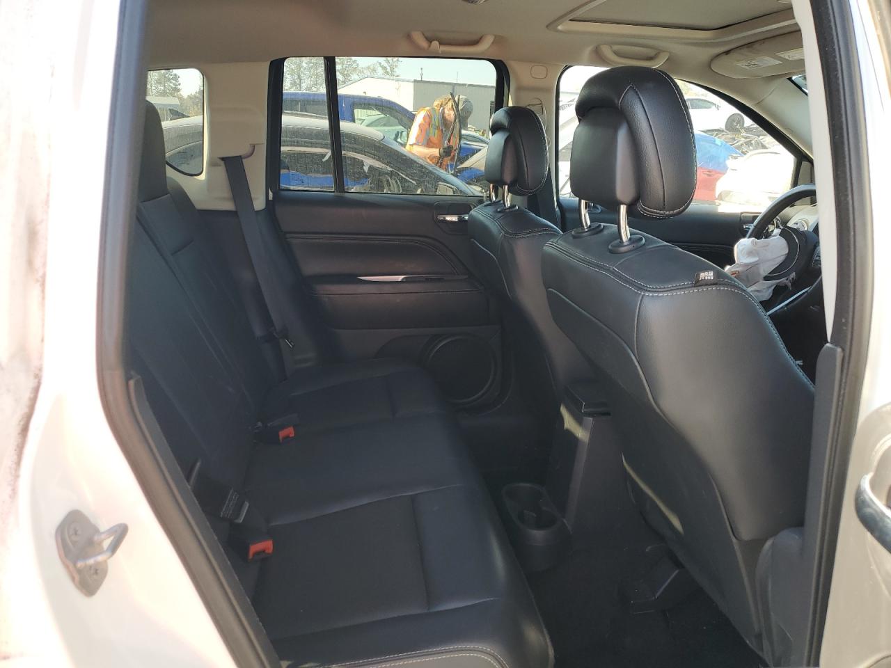 2014 Jeep Compass VIN 1C4NJCEA2ED671207 Copart auction photo, front end / minor dent/scratches damage thumbnail 11