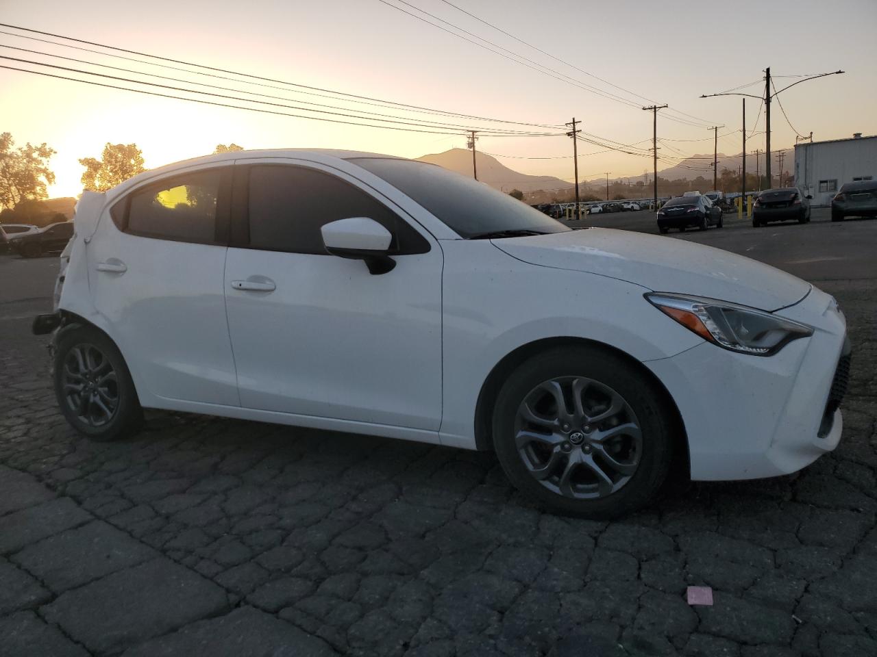 2019 Toyota Yaris VIN 3MYDLBYVXKY503503 Copart auction photo, rear end / side damage thumbnail 4