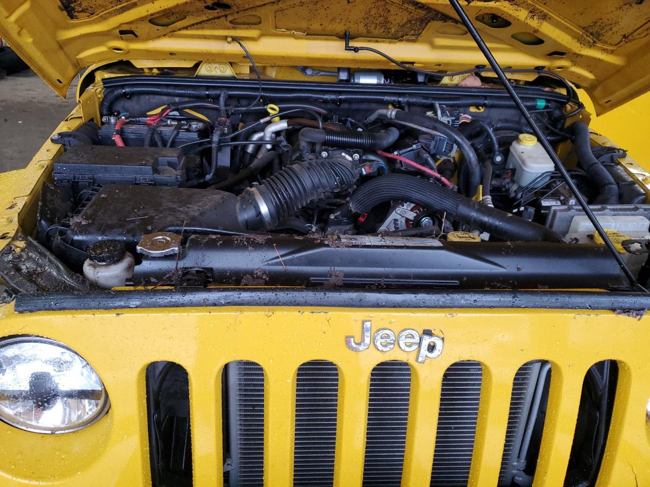 2011 Jeep Wrangler VIN 1J4GA5D17BL522020 Copart auction photo, rollover damage thumbnail 12