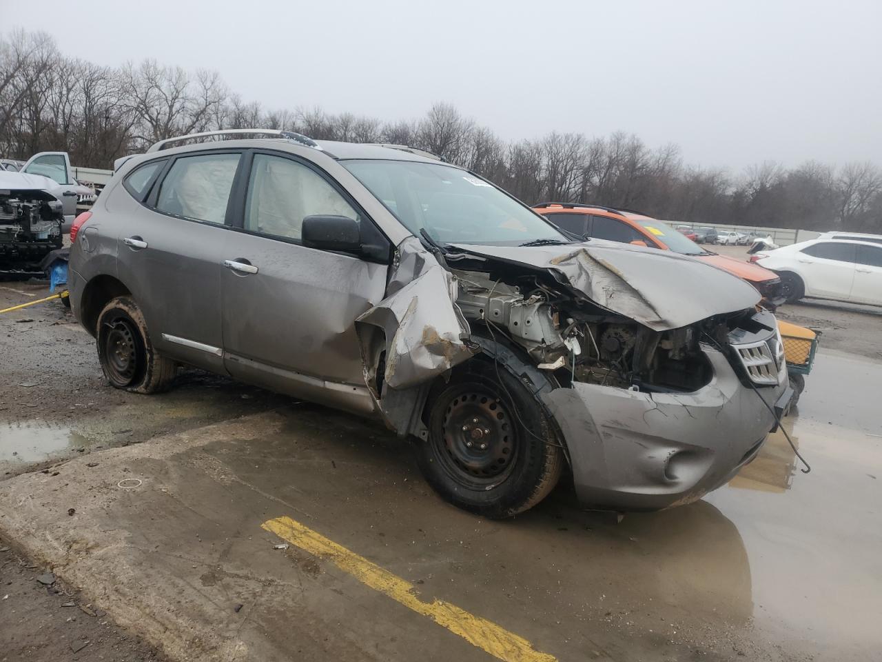 2014 Nissan Rogue VIN JN8AS5MT1EW615567 Copart auction photo, front end / minor dent/scratches damage thumbnail 4