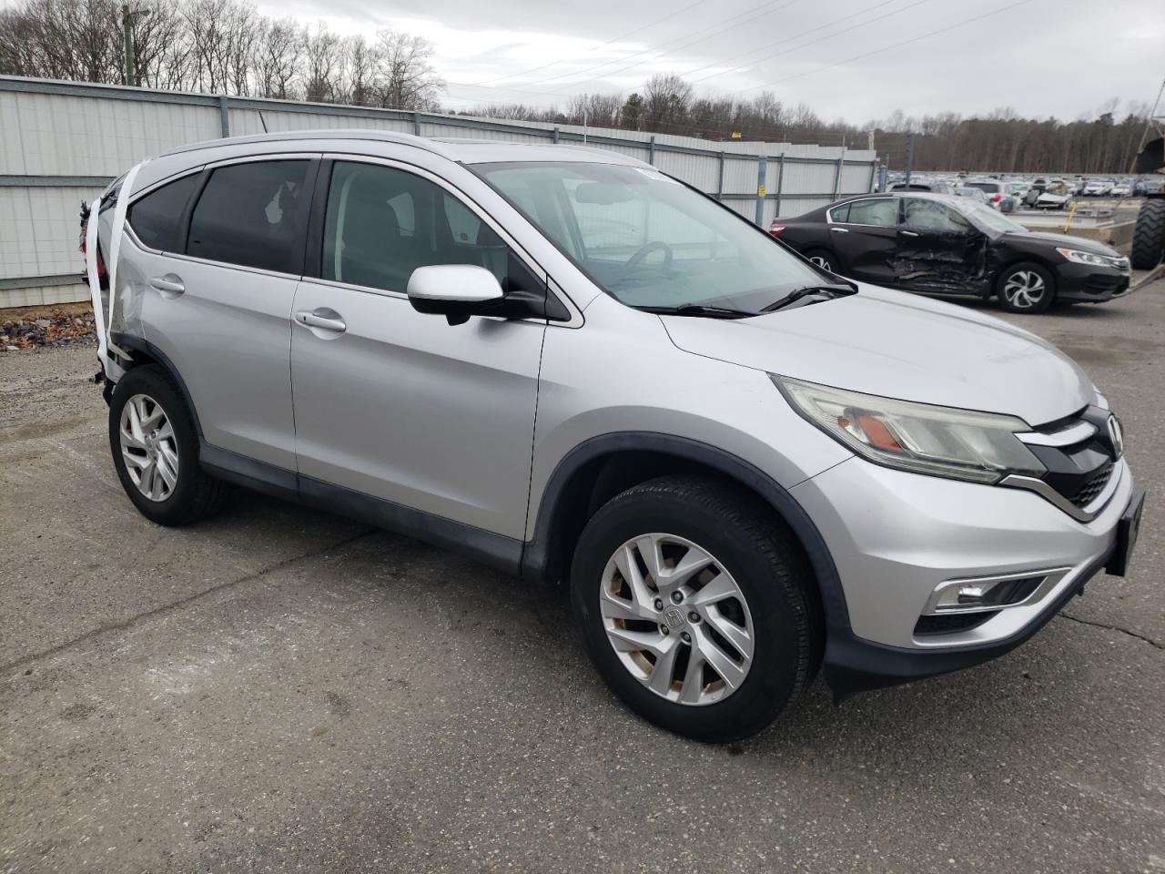 2016 Honda CR-V VIN 2HKRM4H75GH663968 Copart auction photo, rear end damage thumbnail 4