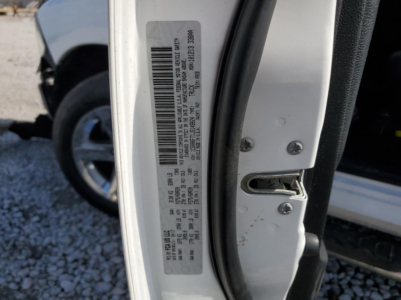 2018 RAM 1500 VIN 1C6RR6FT1JS149824 Copart auction photo, front end damage thumbnail 14