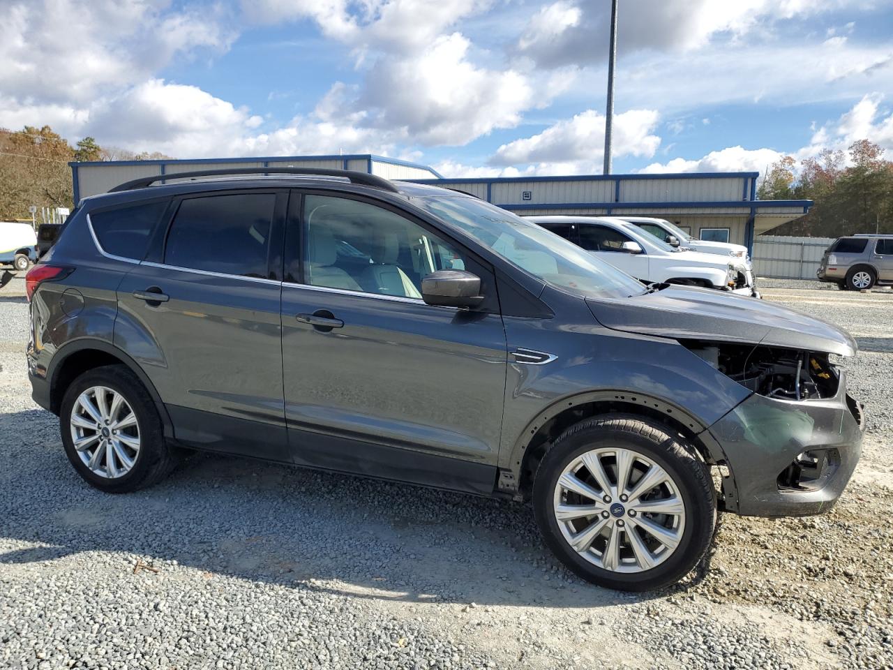 2019 Ford Escape VIN 1FMCU9HD9KUC43634 Copart auction photo, front end damage thumbnail 4