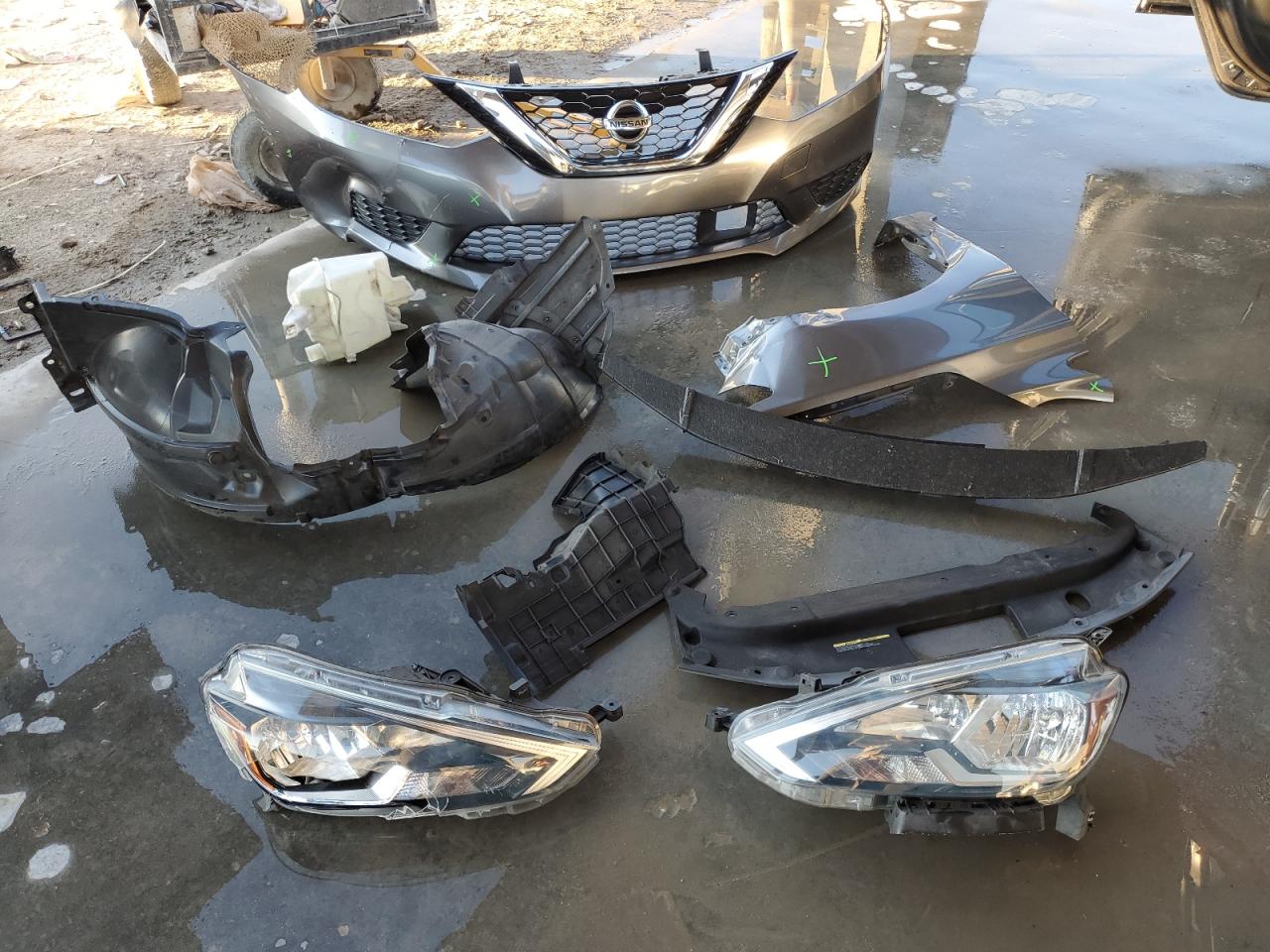 2019 Nissan Sentra VIN 3N1AB7AP5KY329436 Copart auction photo, front end / minor dent/scratches damage thumbnail 12