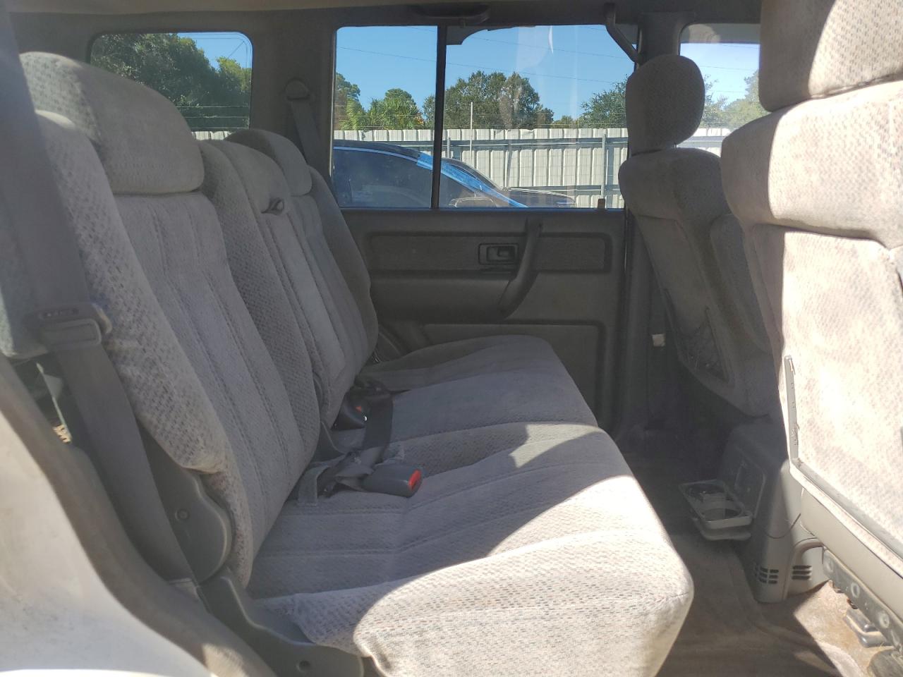 1999 Isuzu Trooper VIN JACDJ58X3X7917365 Copart auction photo, top/roof damage thumbnail 11