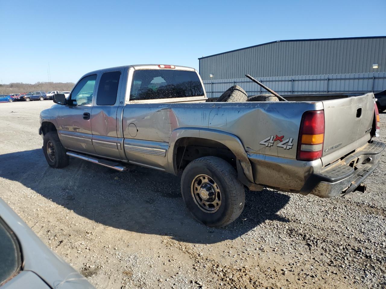 2001 Chevrolet Silverado VIN 1GCHK29181E198819 Copart auction photo, all over damage thumbnail 2