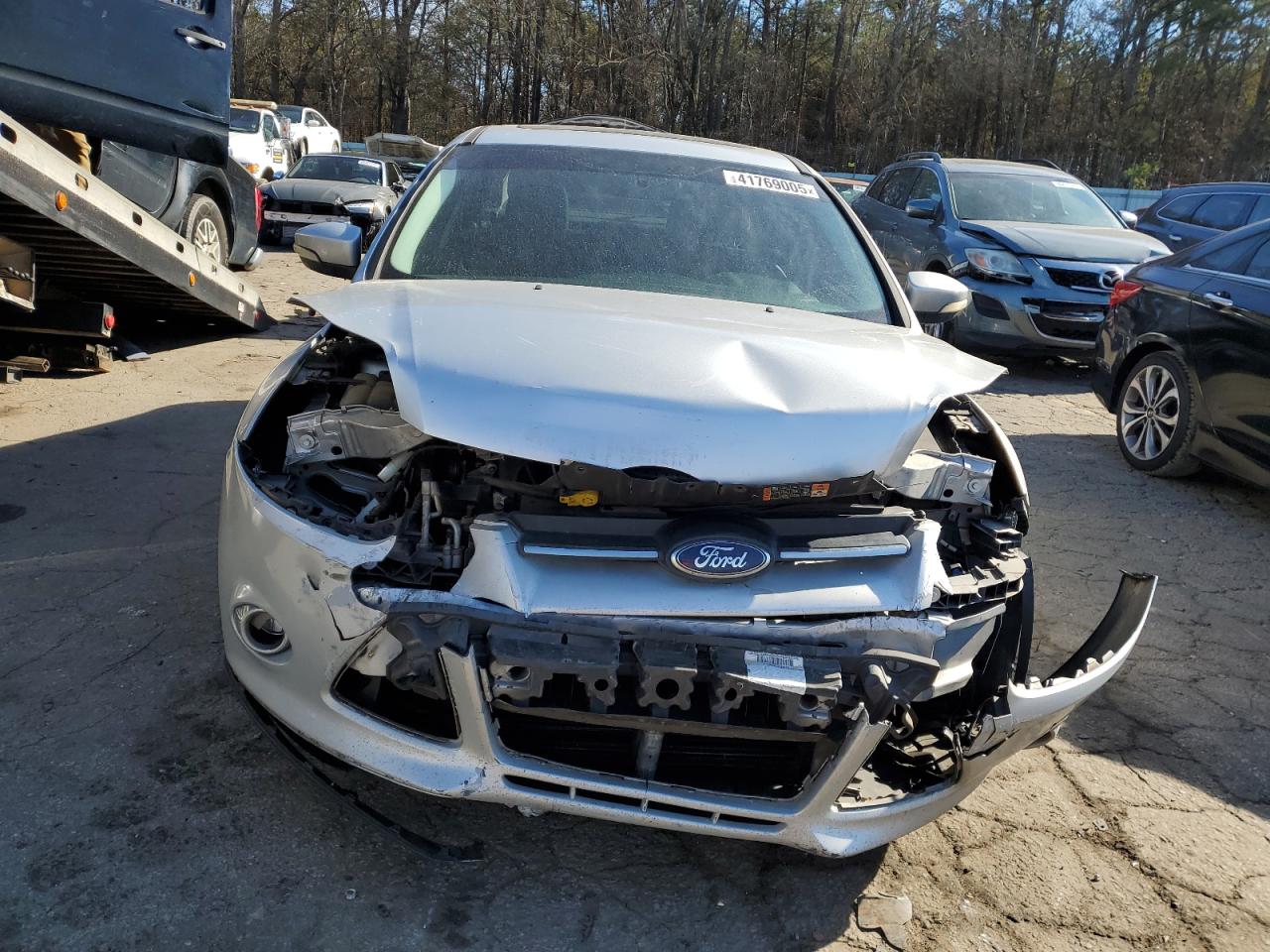 2014 Ford Focus VIN 1FADP3F29EL318069 Copart auction photo, front end damage thumbnail 5