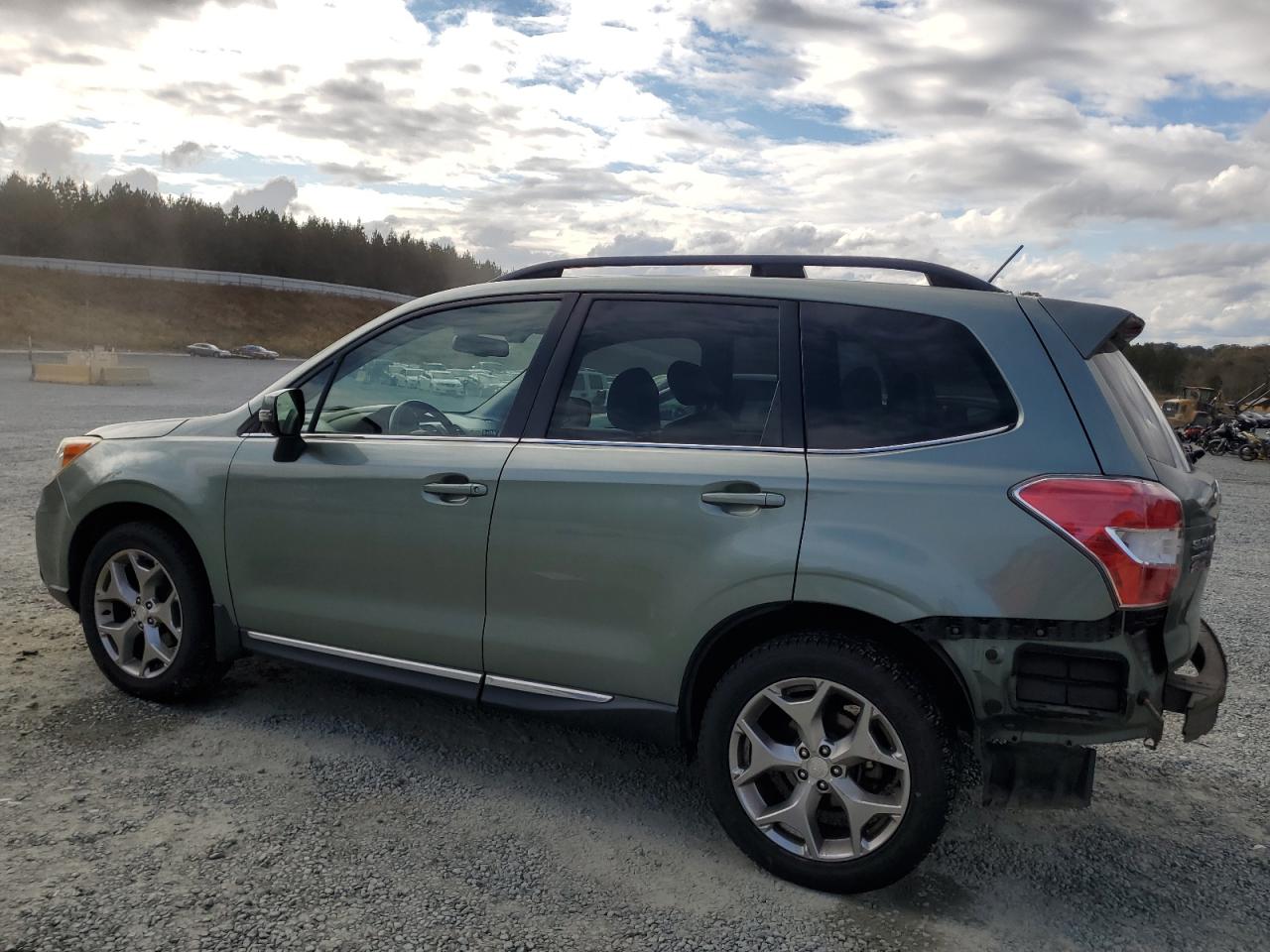 2015 Subaru Forester VIN JF2SJAWC6FH595722 Copart auction photo, rear end damage thumbnail 2