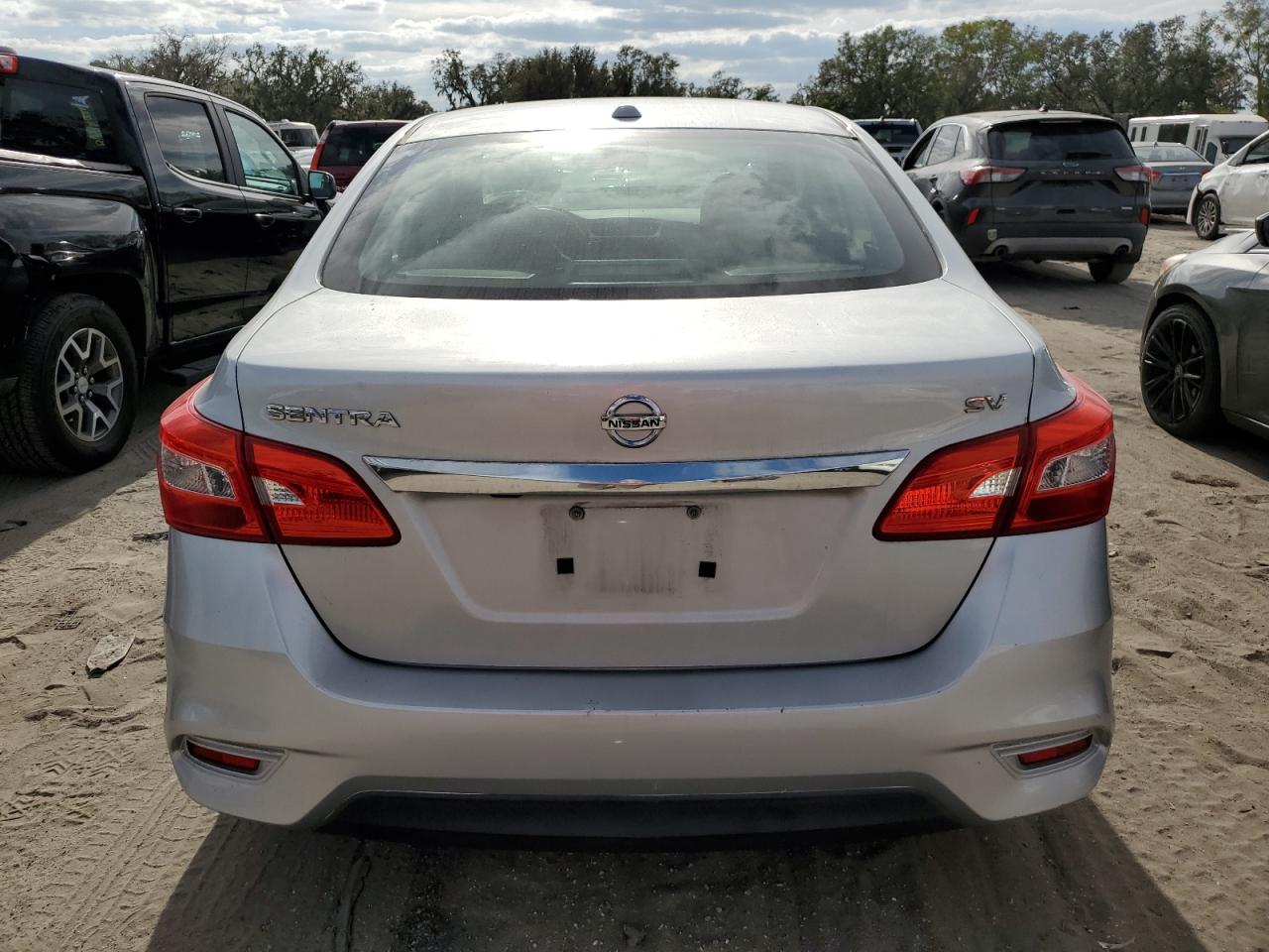 2017 Nissan Sentra VIN 3N1AB7APXHY368788 Copart auction photo, front end damage thumbnail 6
