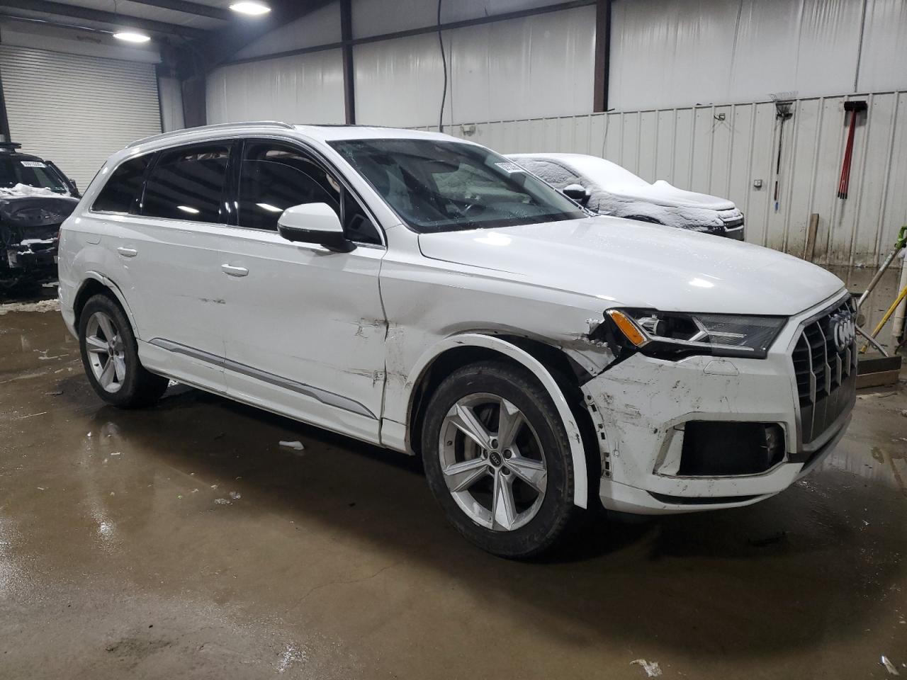 2022 Audi Q7 VIN WA1AXBF72ND019398 Copart auction photo, front end / side damage thumbnail 4