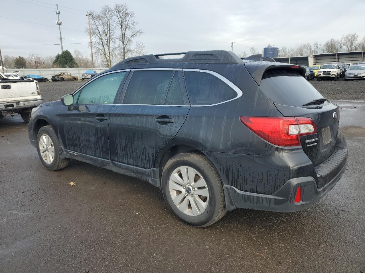 2018 Subaru Outback VIN 4S4BSACC6J3301883 Copart auction photo, side / rear end damage thumbnail 2