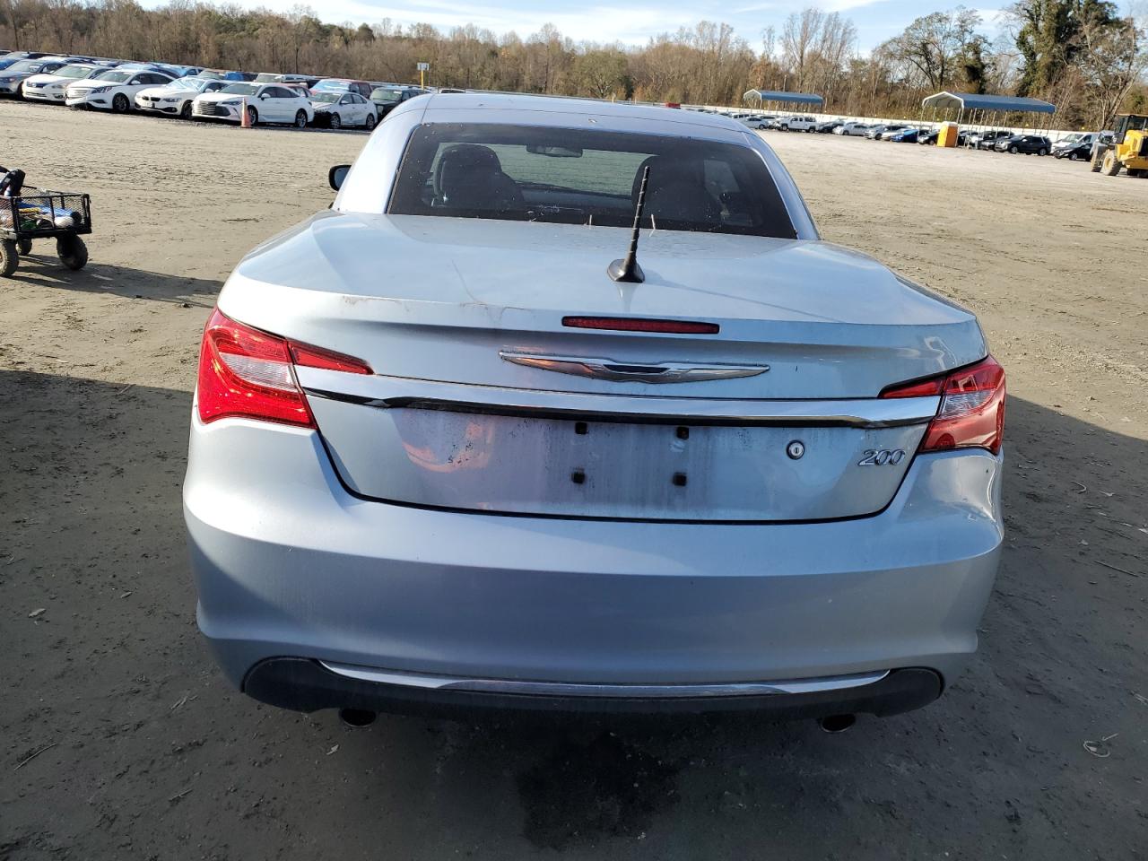 2013 Chrysler 200 VIN 1C3BCBFG8DN676421 Copart auction photo, front end / minor dent/scratches damage thumbnail 6
