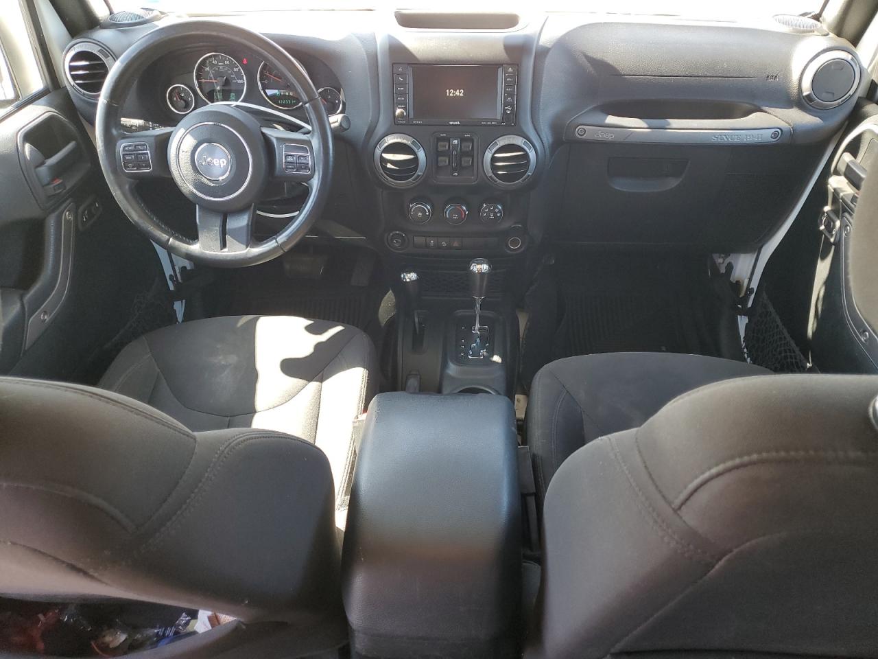 2017 Jeep Wrangler VIN 1C4HJWDG7HL730220 Copart auction photo, front end / minor dent/scratches damage thumbnail 8