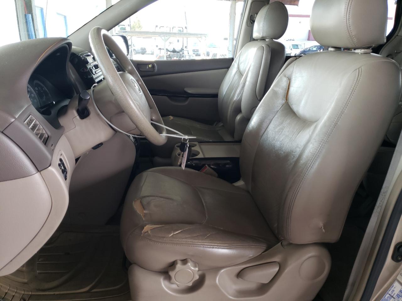 2004 Toyota Sienna VIN 5TDZA23C94S169877 Copart auction photo, rear end damage thumbnail 7