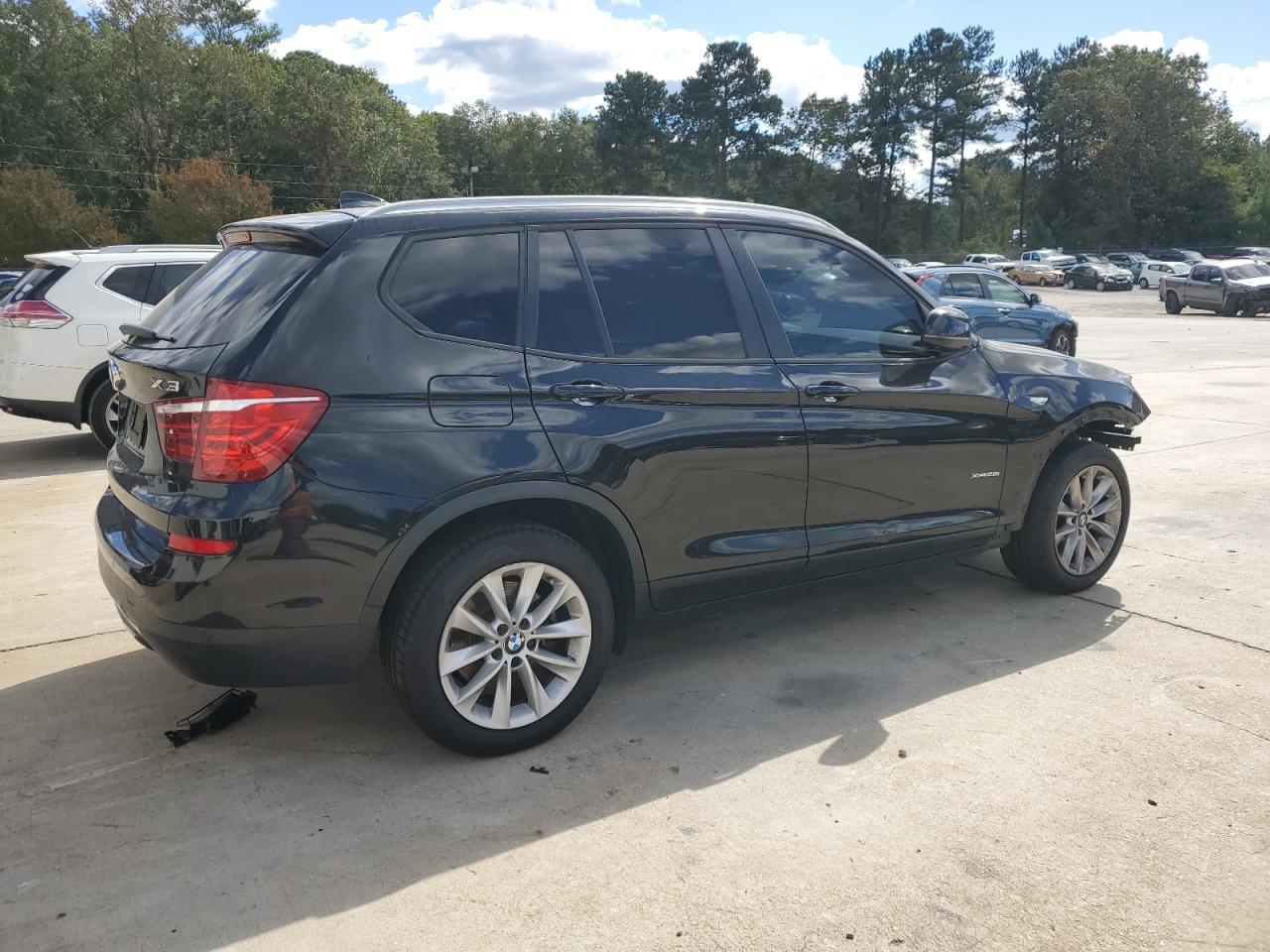 2017 BMW X3 VIN 5UXWX9C5XH0D97778 Copart auction photo, front end damage thumbnail 3