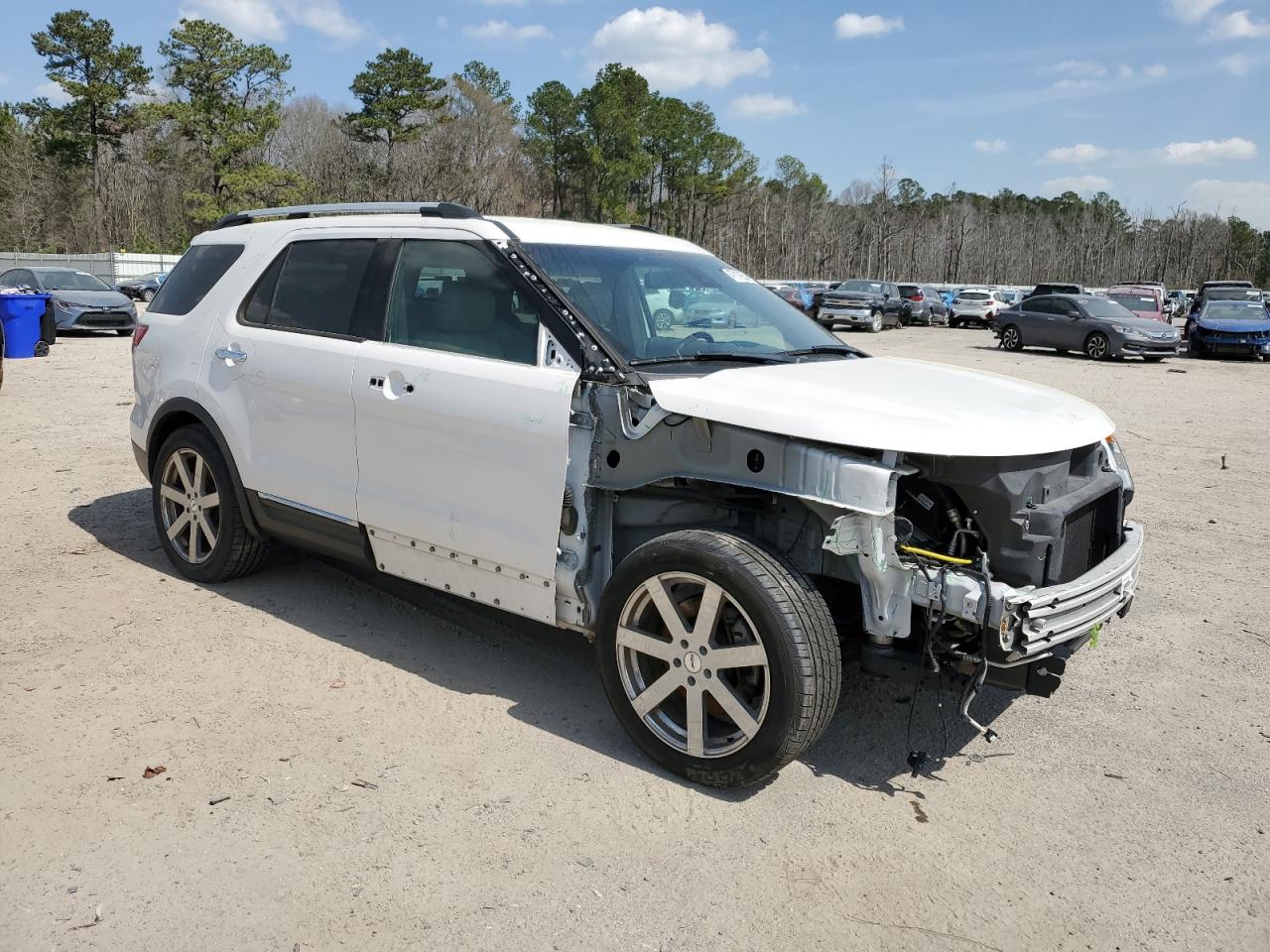 2015 Ford Explorer VIN 1FM5K7F83FGA61070 Copart auction photo, front end damage thumbnail 4