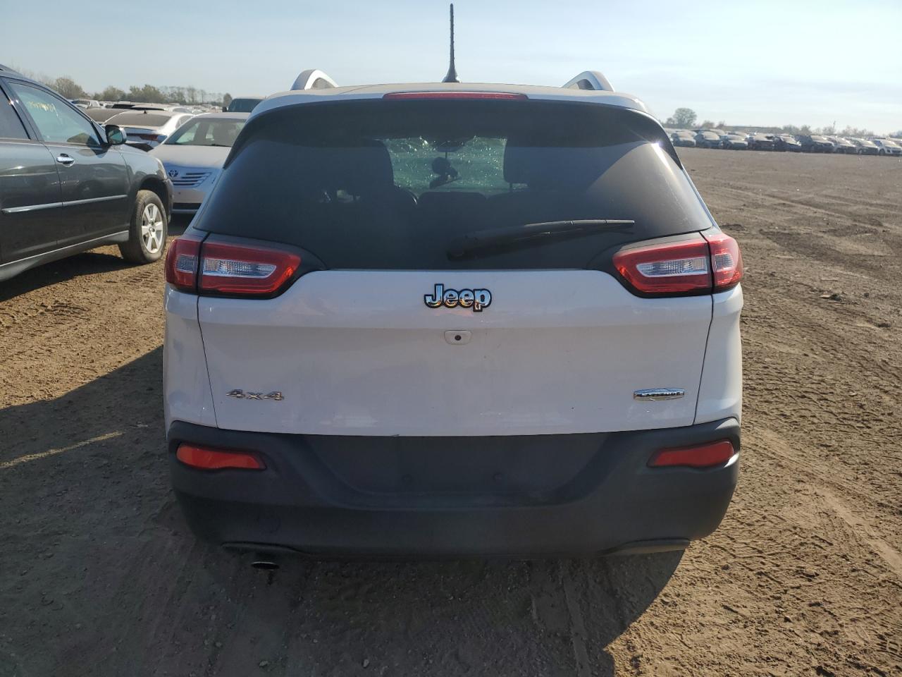 2015 Jeep Grand Cherokee VIN 1C4PJMCB7FW675513 Copart auction photo, front end damage thumbnail 6