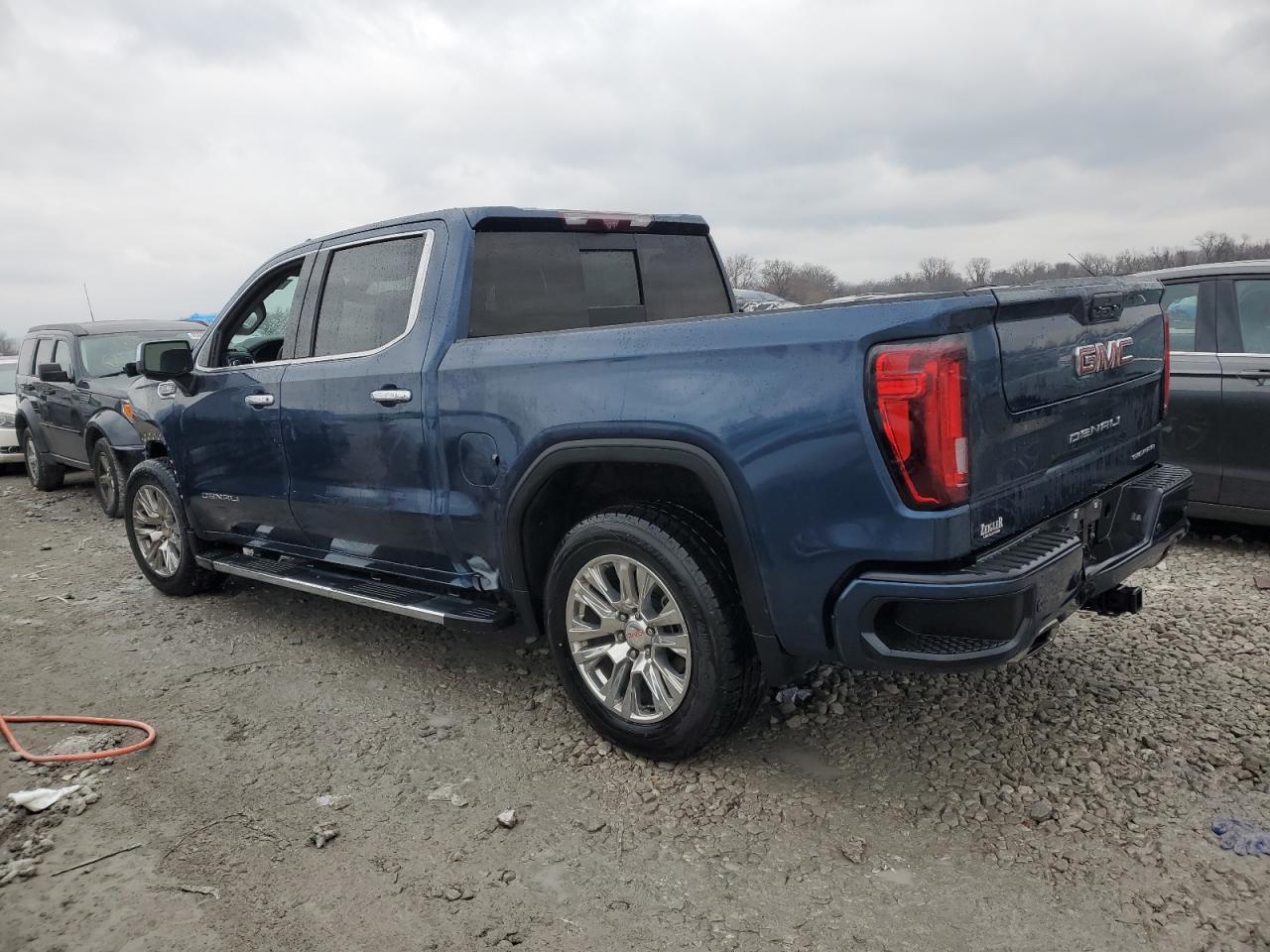 2020 GMC Sierra VIN 3GTU9FED0LG437647 Copart auction photo, front end damage thumbnail 2