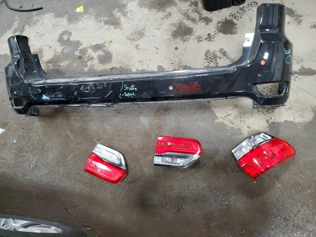 2016 Jeep Grand Cherokee VIN 1C4RJFBG7GC327571 Copart auction photo, rear end damage thumbnail 13