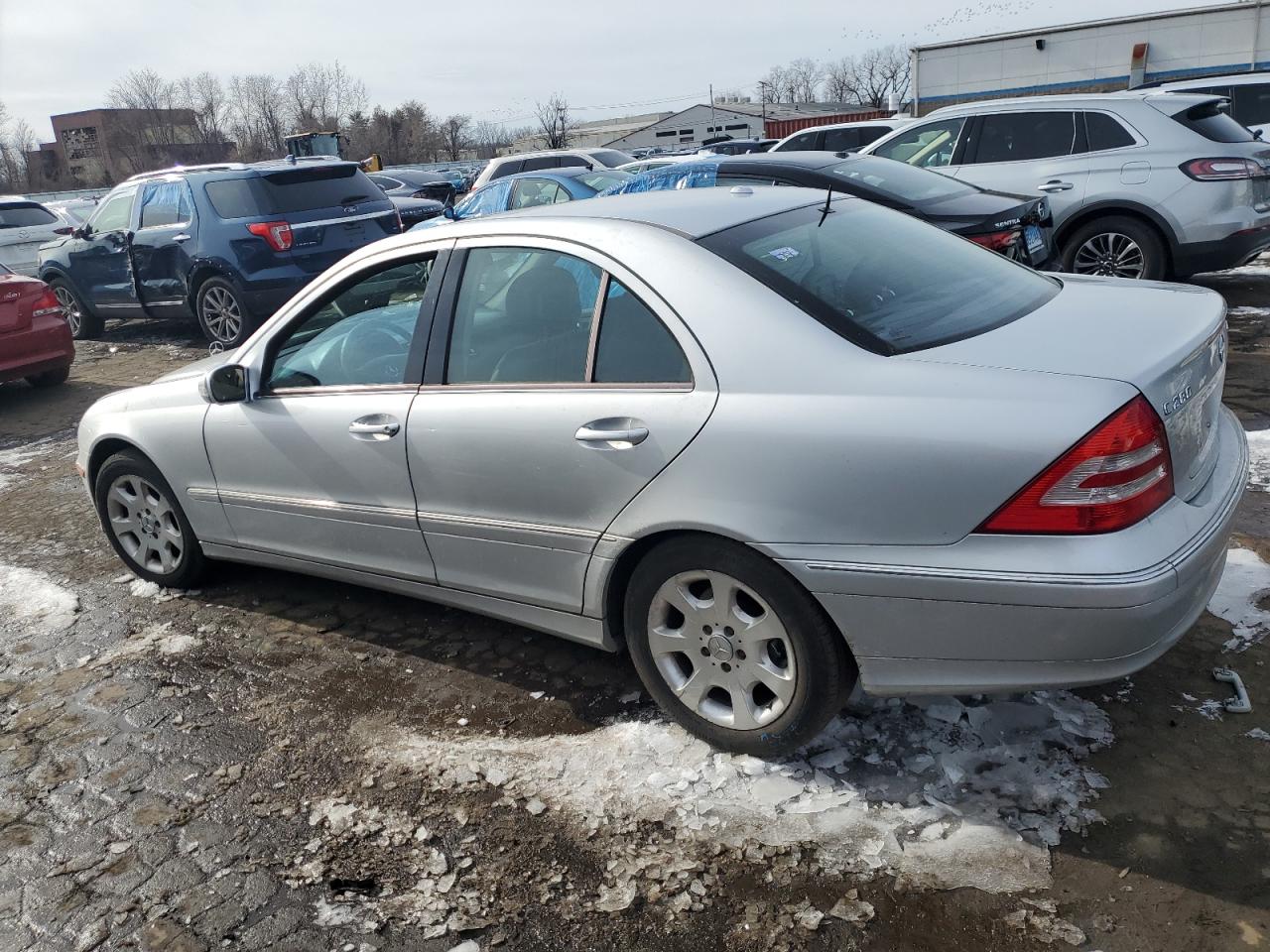 2006 Mercedes-Benz C-klasse VIN WDBRF92H06F784360 Copart auction photo, front end damage thumbnail 2