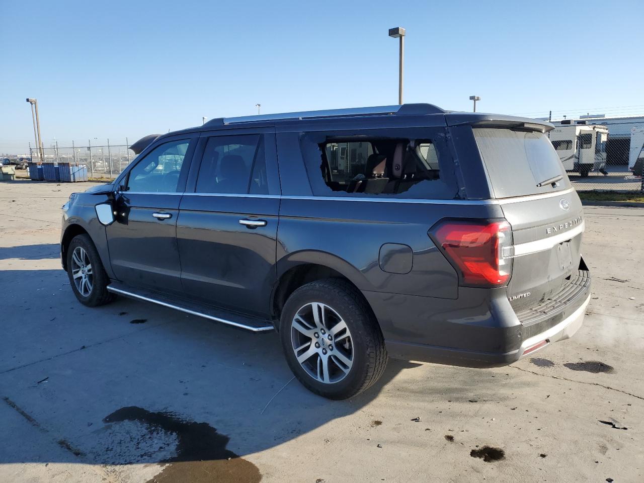 2022 Ford Expedition VIN 1FMJK1KTXNEA29328 Copart auction photo, front end / side damage thumbnail 2
