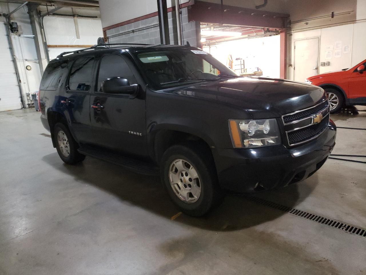 2011 Chevrolet Tahoe VIN 1GNSKBE08BR321362 Copart auction photo, minor dent/scratches damage thumbnail 4