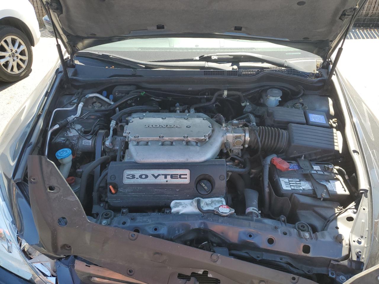 2004 Honda Accord VIN 1HGCM66544A024598 Copart auction photo, front end damage thumbnail 11