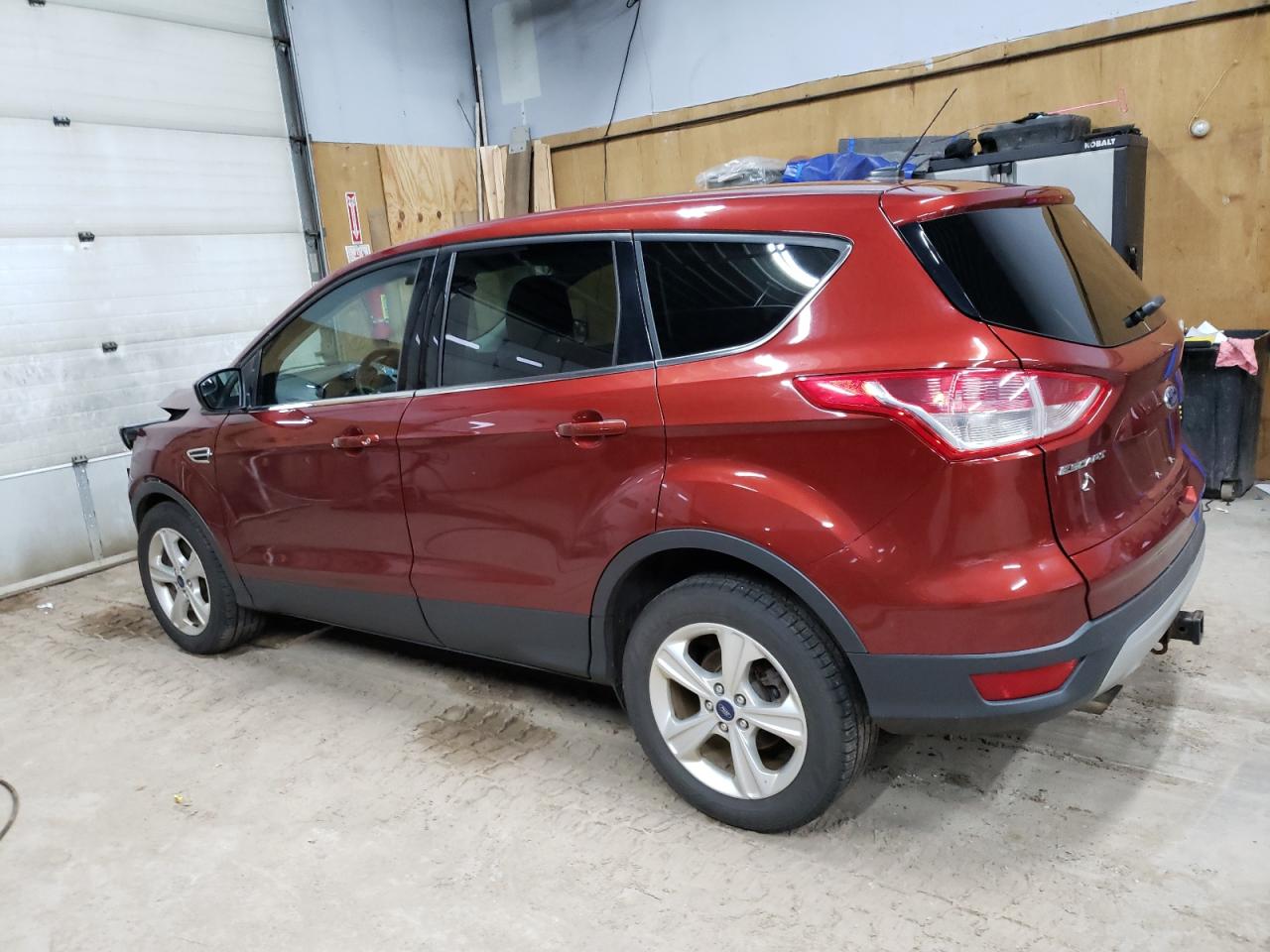 2016 Ford Escape VIN 1FMCU9G94GUB36138 Copart auction photo, front end / minor dent/scratches damage thumbnail 2