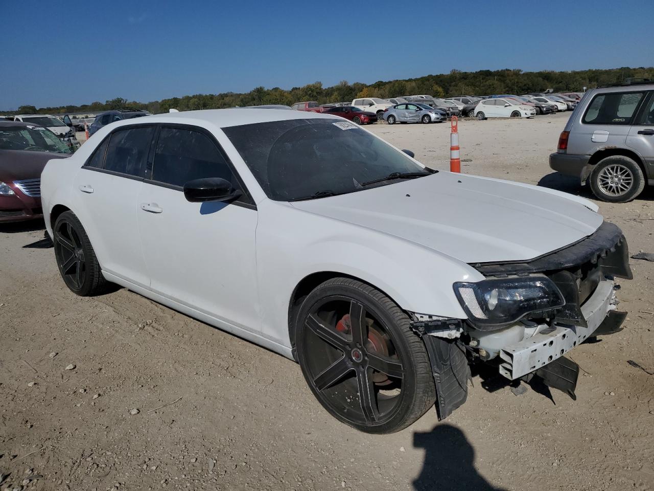 2018 Chrysler 300 VIN 2C3CCAAG2JH250234 Copart auction photo, front end damage thumbnail 4